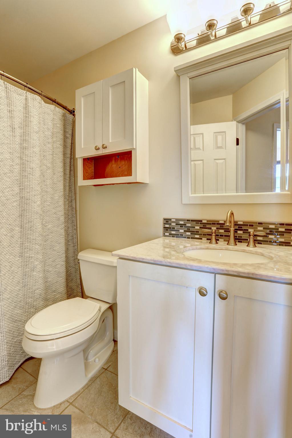 STONEY BEACH - Residential