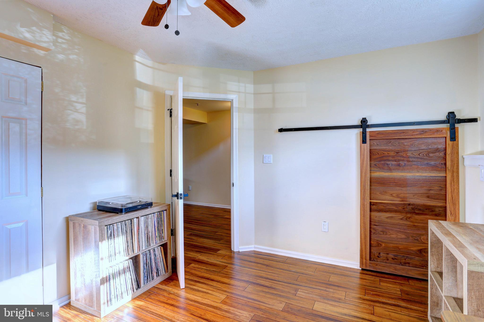 STONEY BEACH - Residential