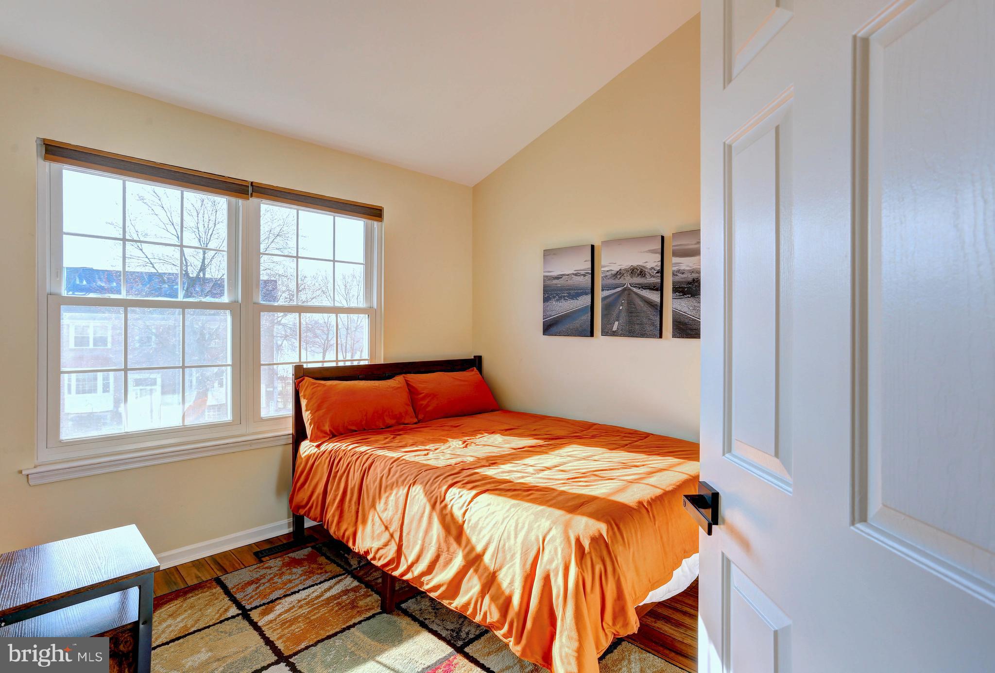 STONEY BEACH - Residential