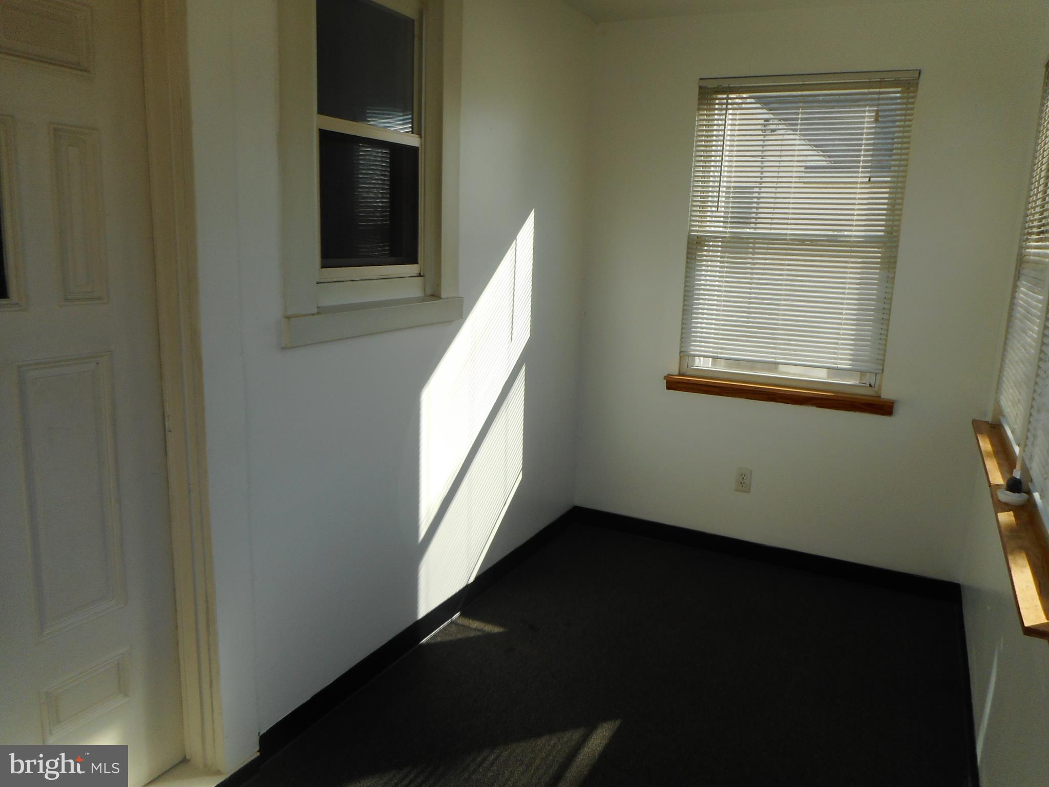 INVERNESS - Residential Lease