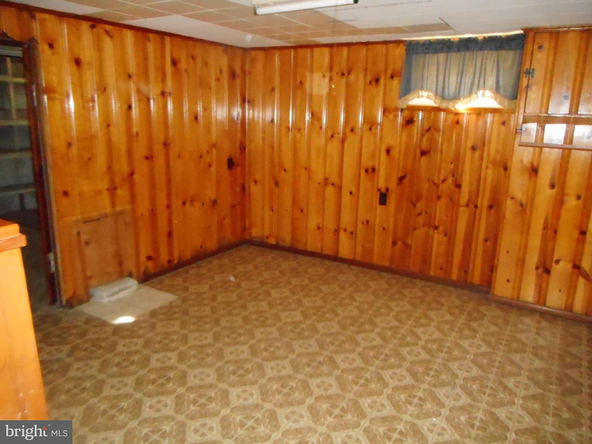 INVERNESS - Residential Lease