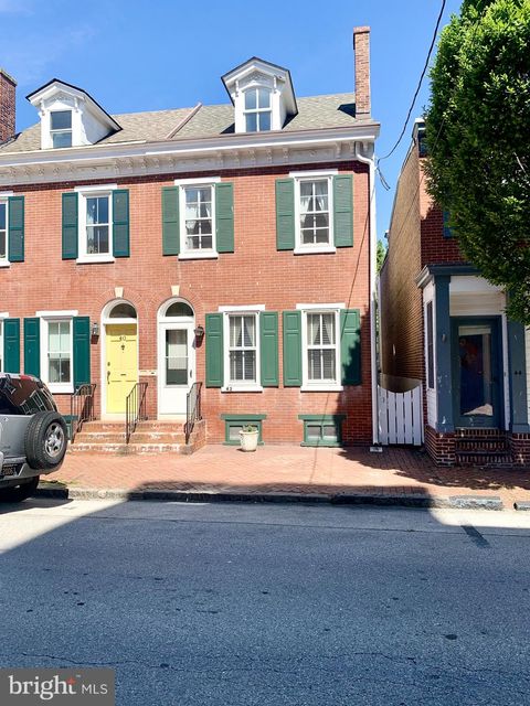 42 E 5TH STREET NEW CASTLE DE 19720