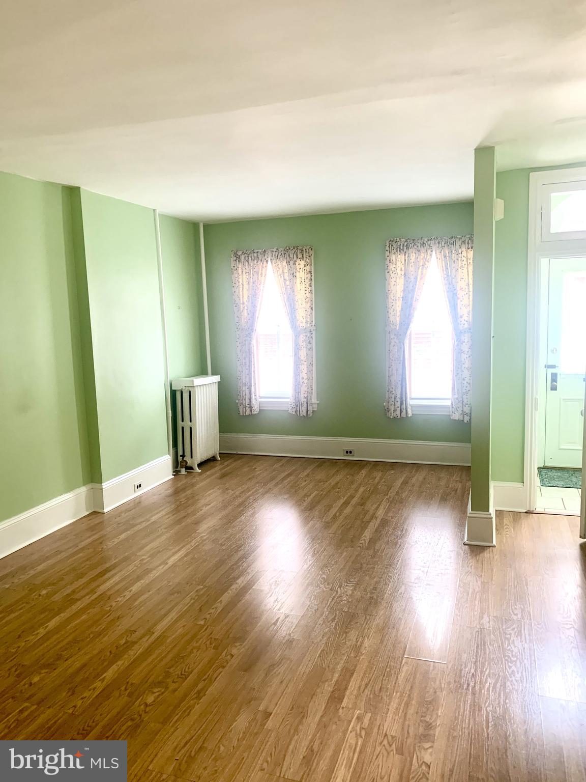 42 E 5TH STREET