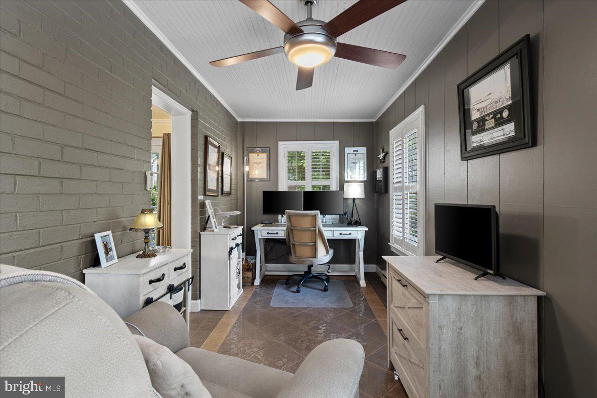 AURORA HILLS - Residential