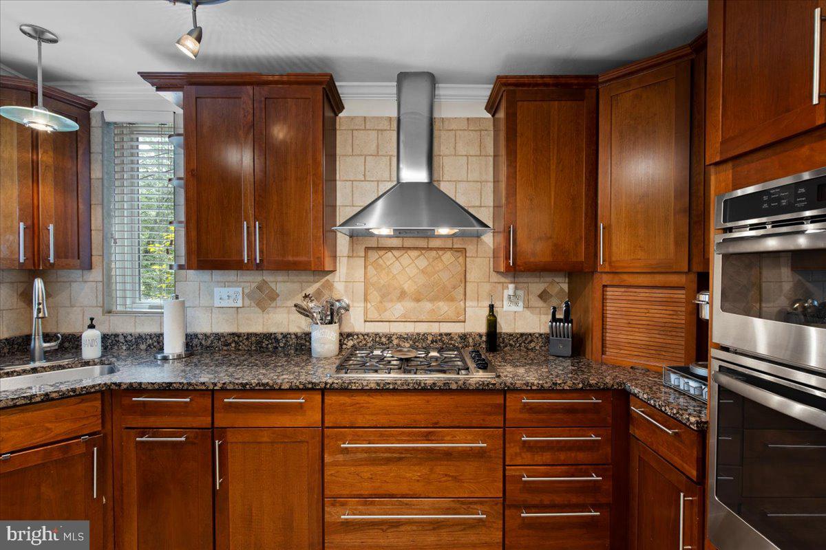 AURORA HILLS - Residential