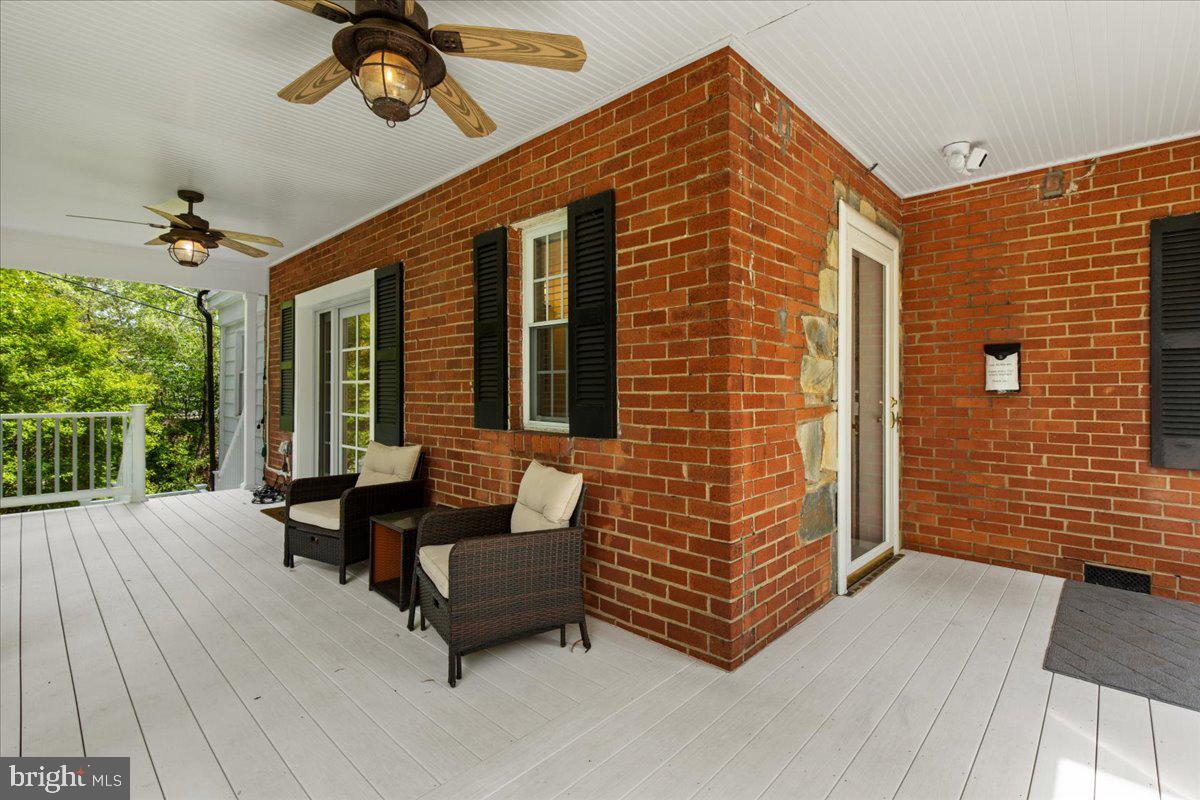 AURORA HILLS - Residential