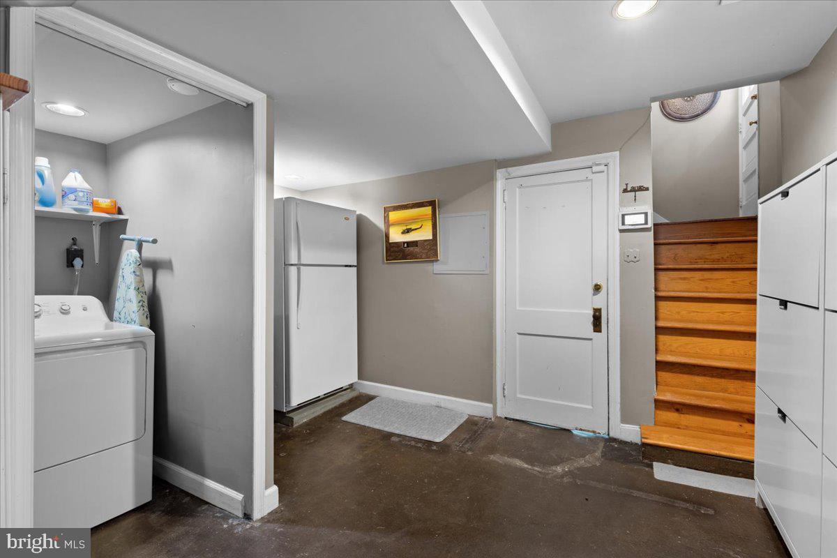 AURORA HILLS - Residential