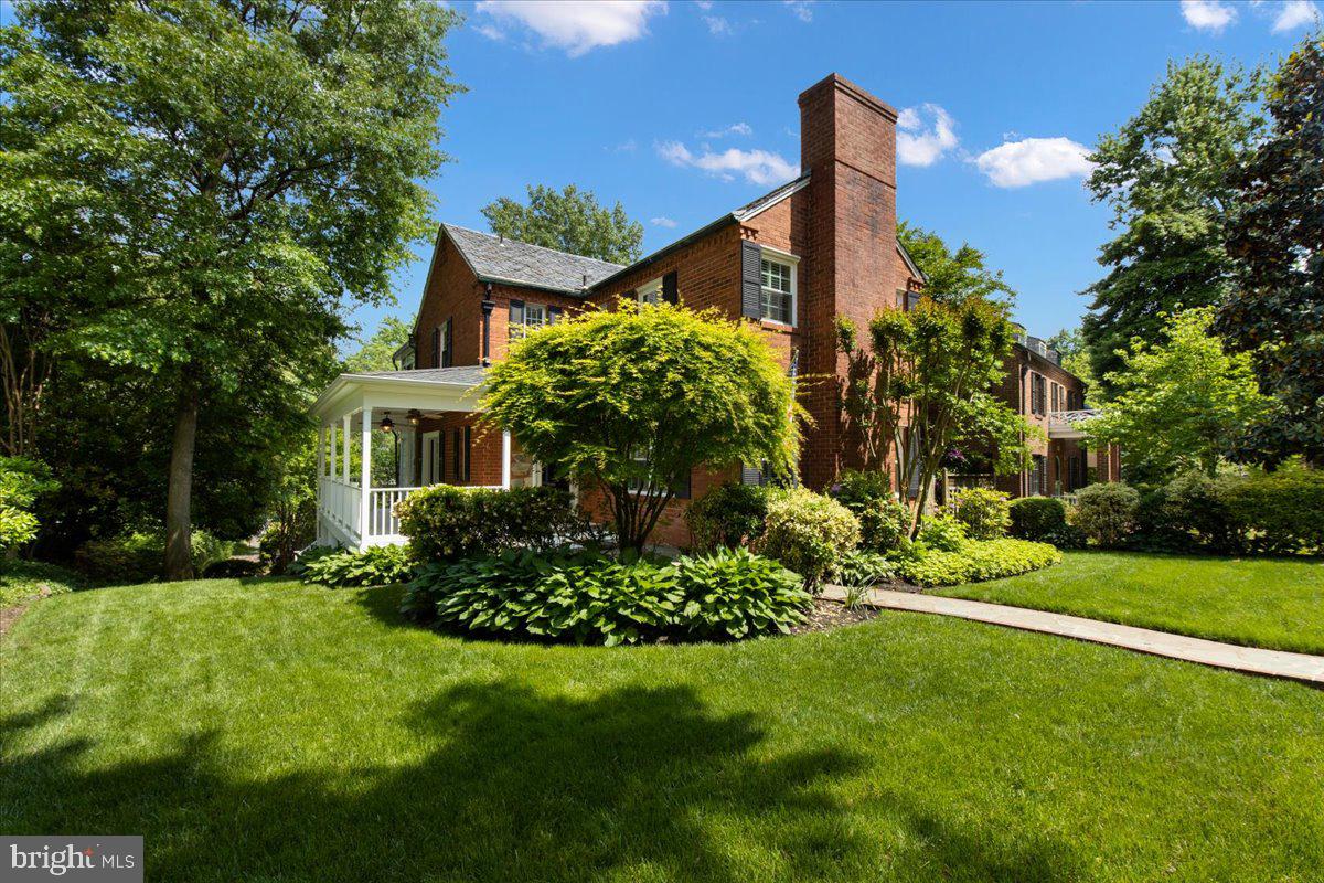 AURORA HILLS - Residential