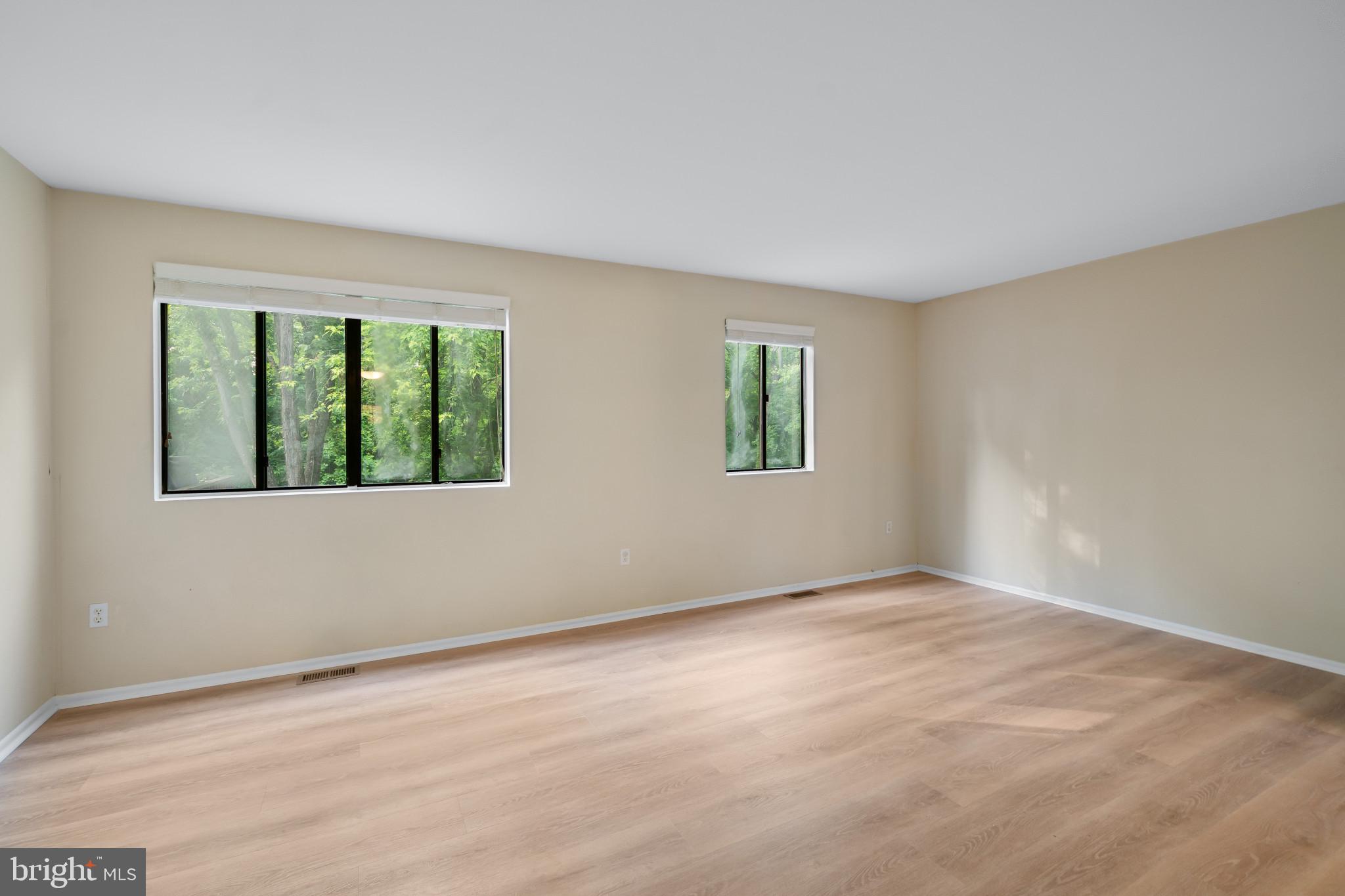 ADMIRALS WALK - Residential
