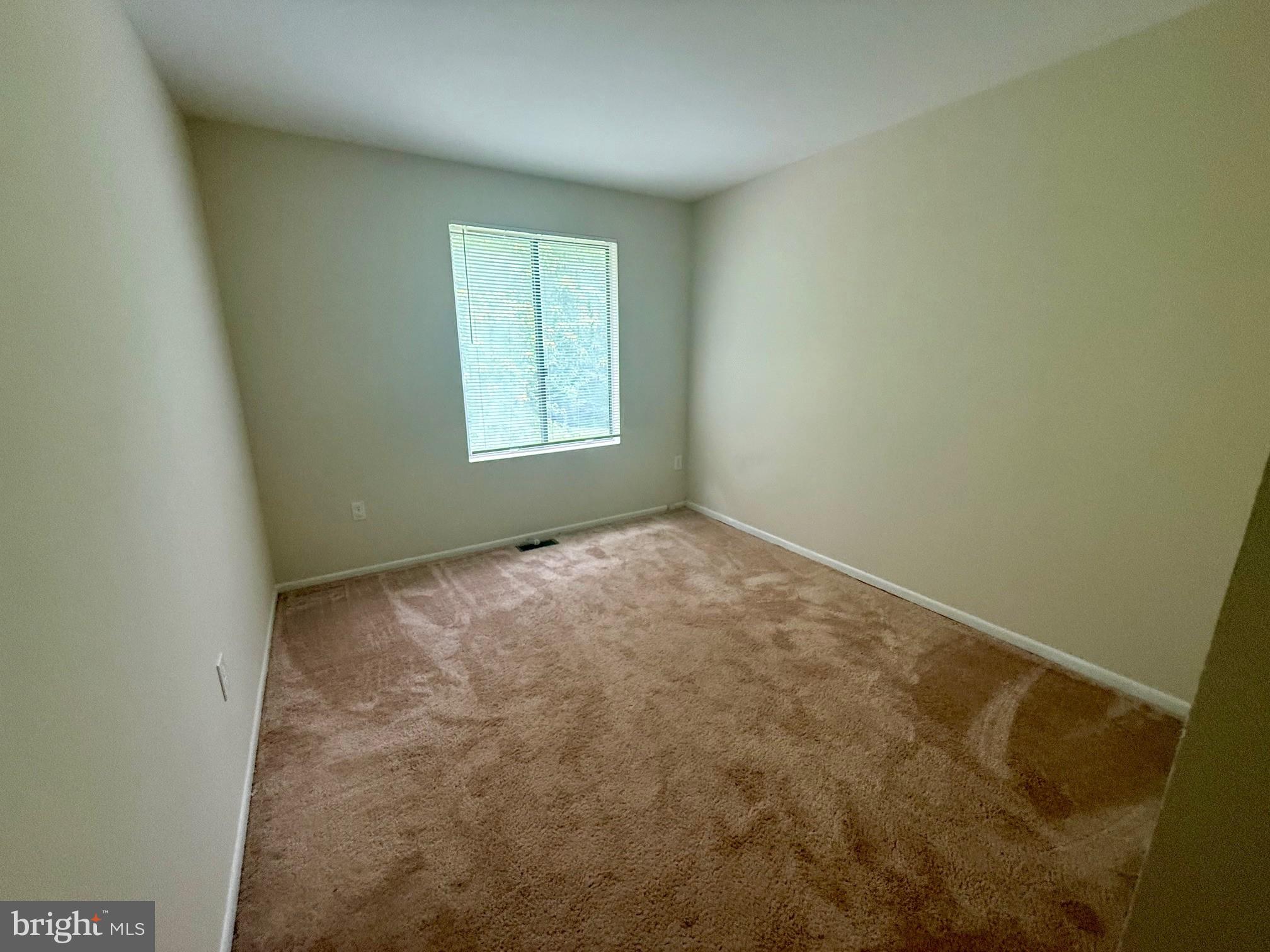 ADMIRALS WALK - Residential