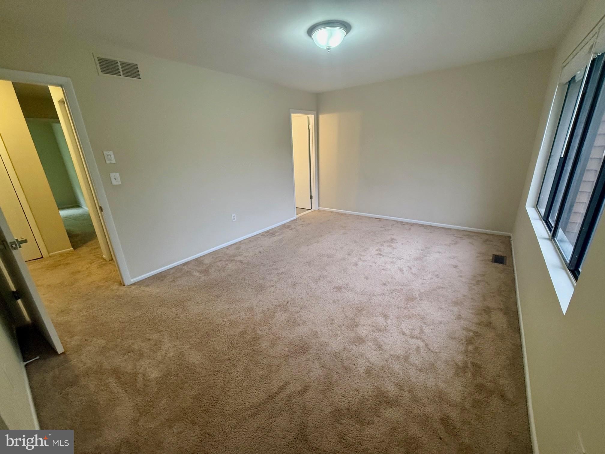 ADMIRALS WALK - Residential