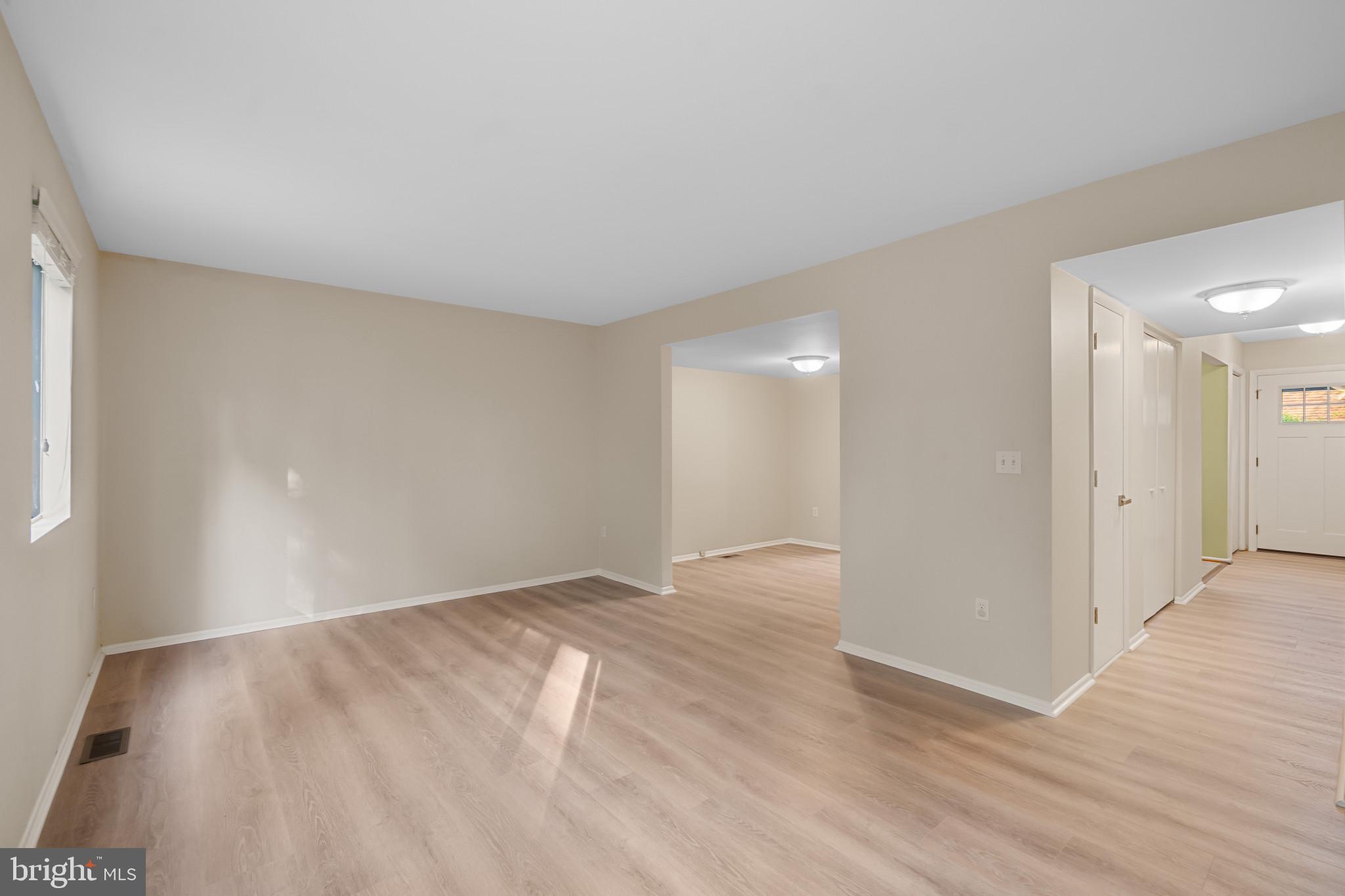 ADMIRALS WALK - Residential