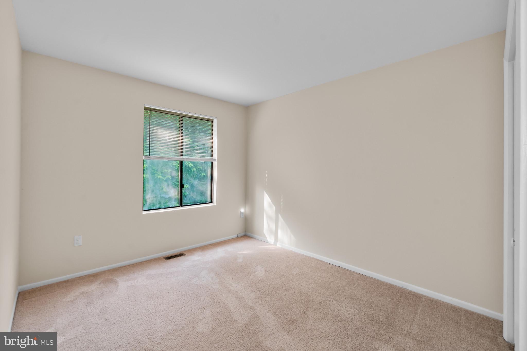 ADMIRALS WALK - Residential