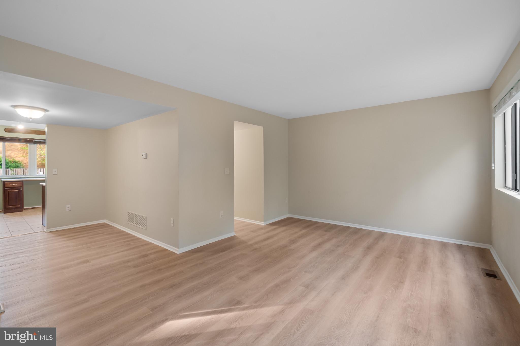 ADMIRALS WALK - Residential
