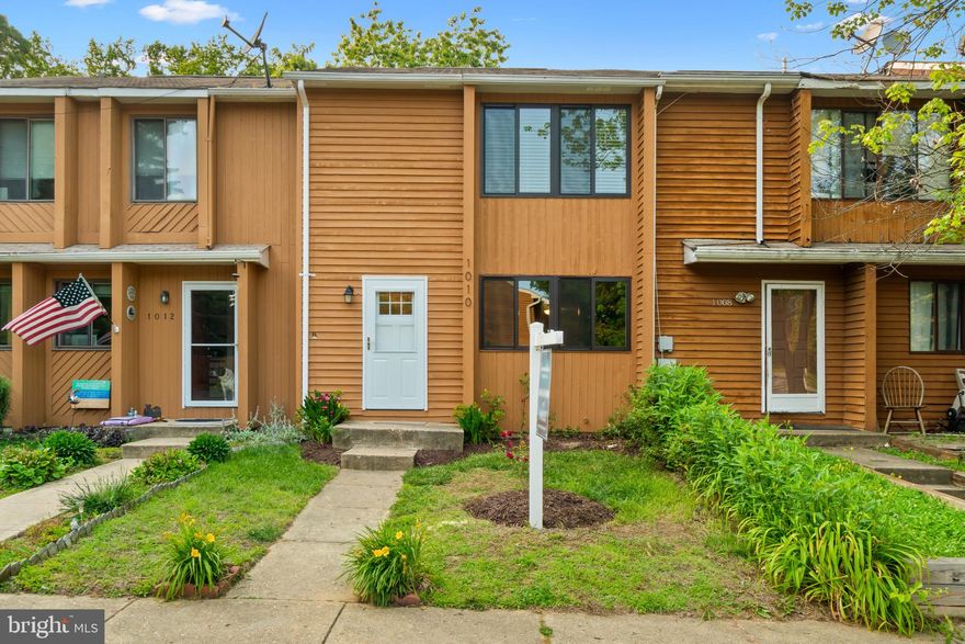 Cape St. Claire beautifully updated Townhouse featuring 3-bedroom, 2-full bath, 1-half bath home  on 3 levels. Recent updates throughout, this home offers a spacious layout and a fully fenced  in backyard.  Main level has new LVP flooring. Large sunny primary bedroom features a newly renovated primary bathroom. The open kitchen has new quartz counter tops, stainless steel appliances and area for breakfast seating. Unfished and open basement has walkout basement, providing outdoor living options. The home features a new HVAC system, new water heater and some new windows. Cape St Claire area has lots to offer including nearby marinas, Bay Hills Golf Course, Sandy Point State Park, Annapolis and community events that make this community so special.  Close to commuter routes.