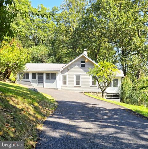 15215 CHARMIAN ROAD BLUE RIDGE SUMMIT PA 17214