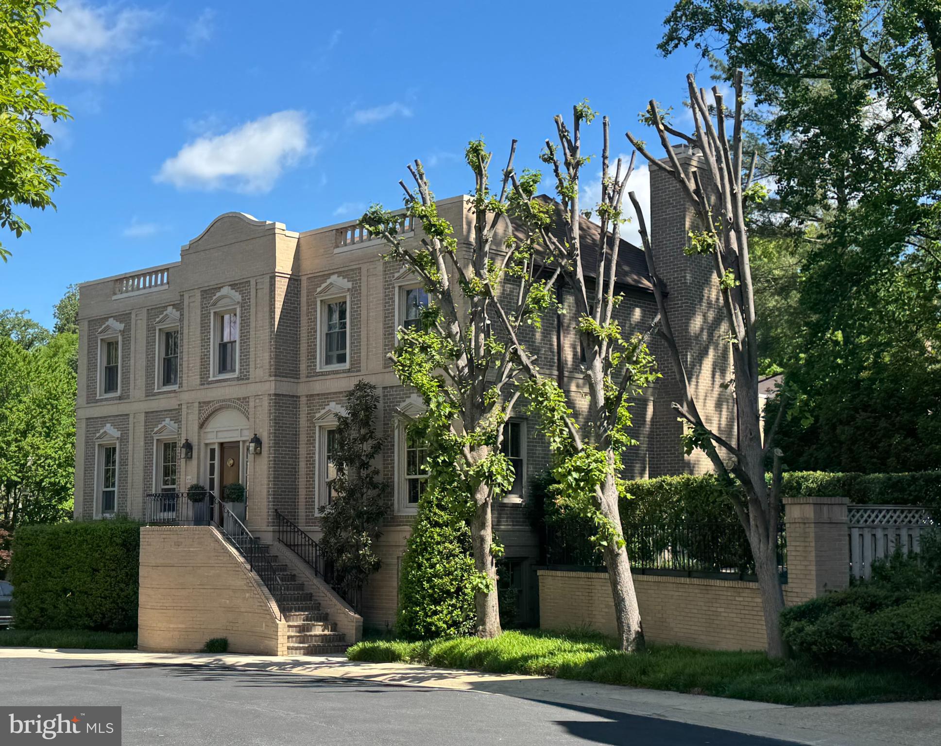 BERKLEY - Residential