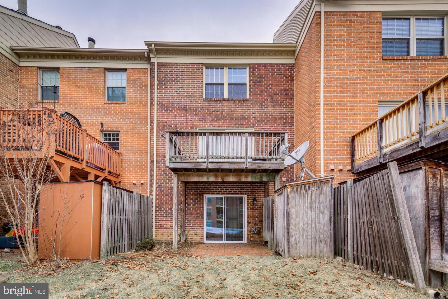 LOVETON FARMS - Residential Lease