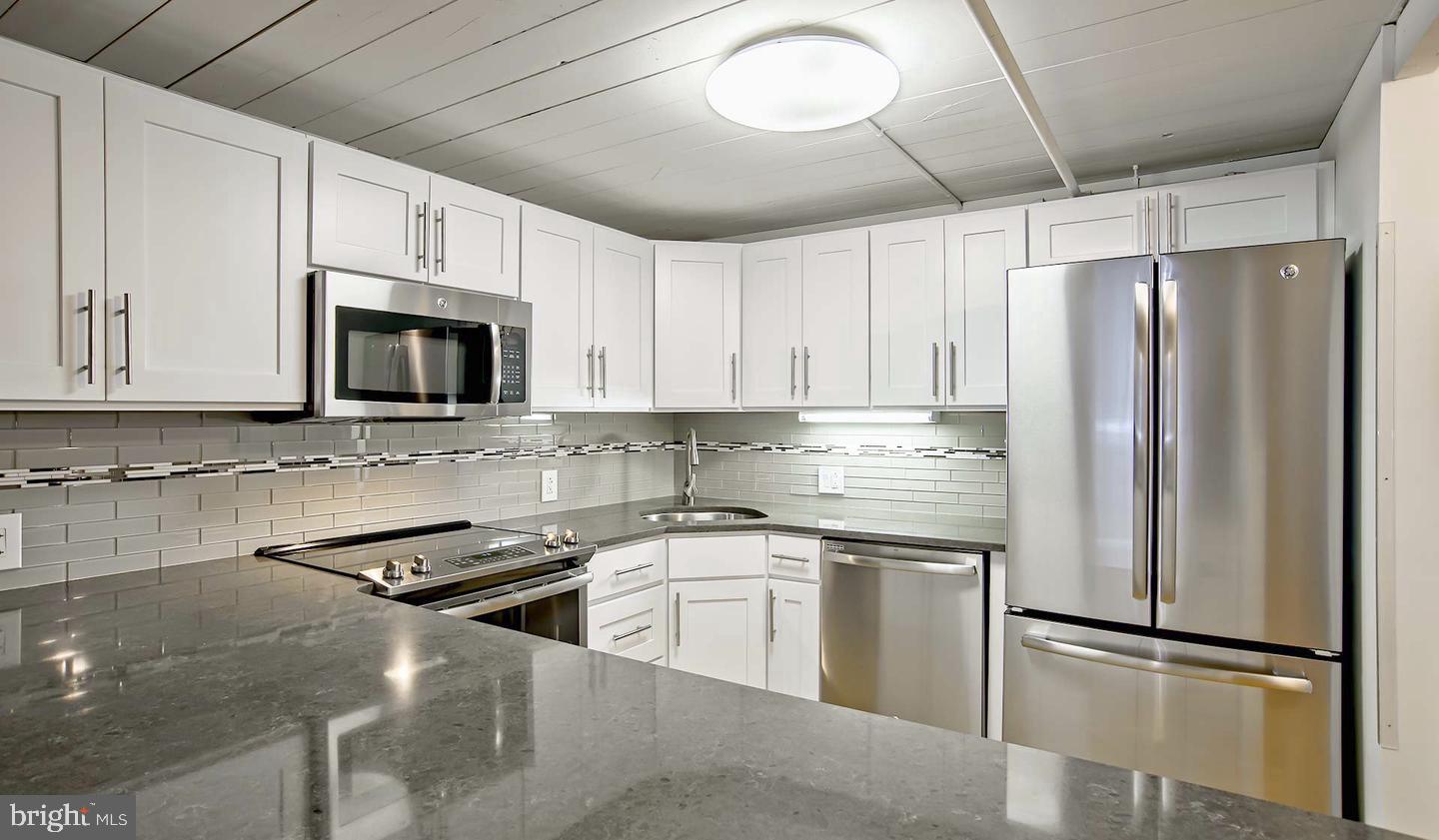 2300 WALNUT STREET 529