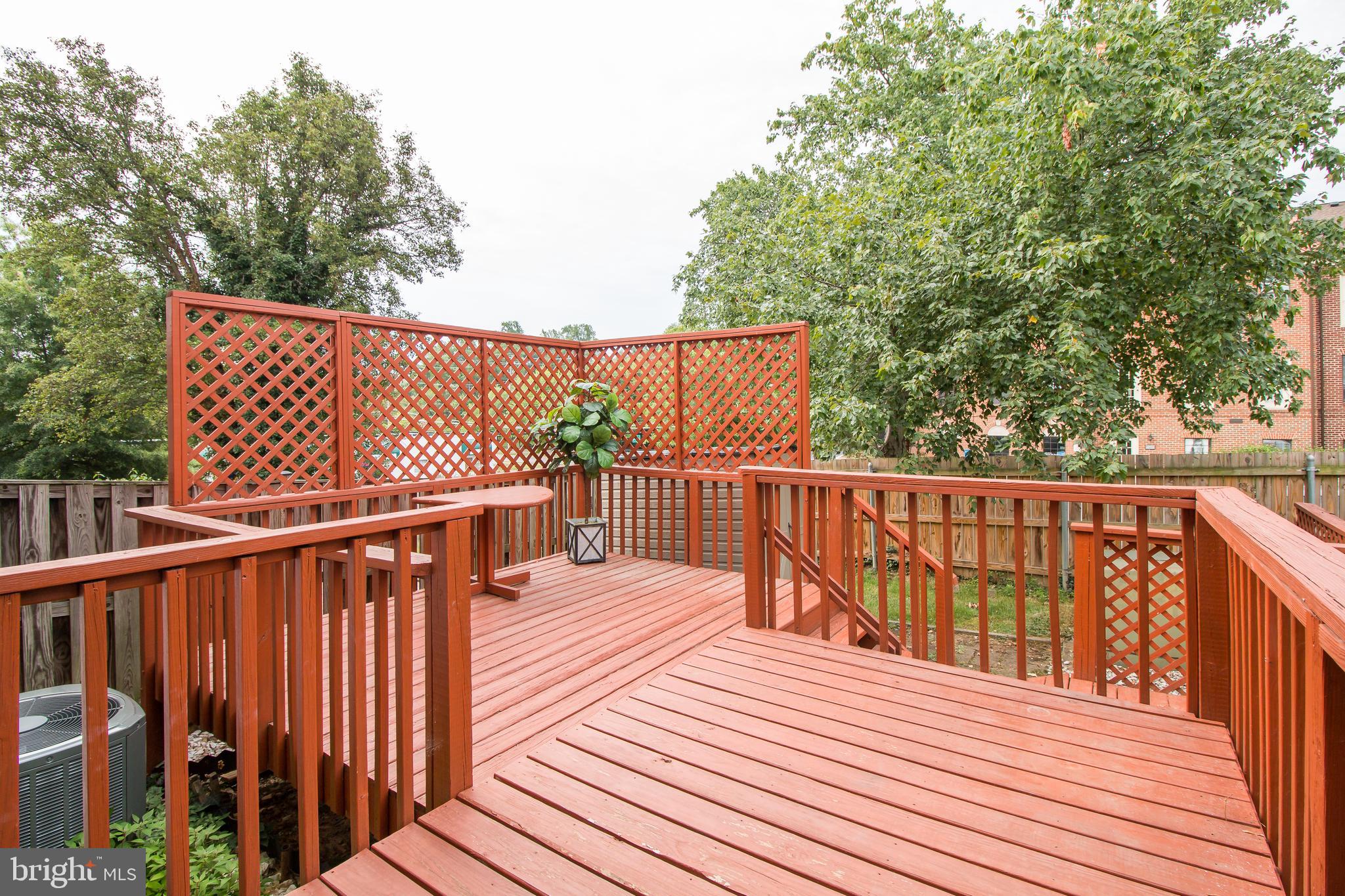 RAILROAD SQUARE - Residential