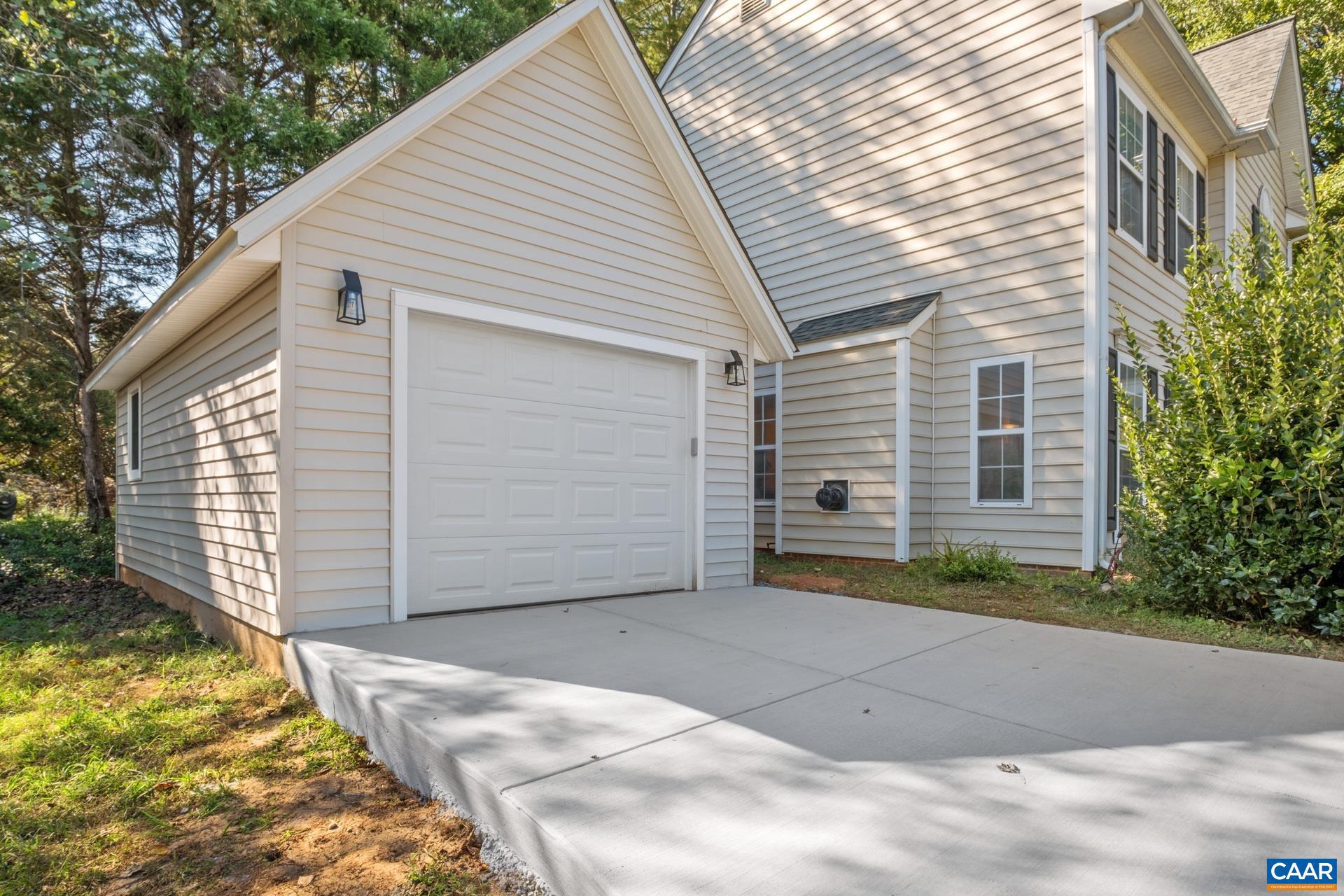 FOREST LAKES SOUTH - Residential