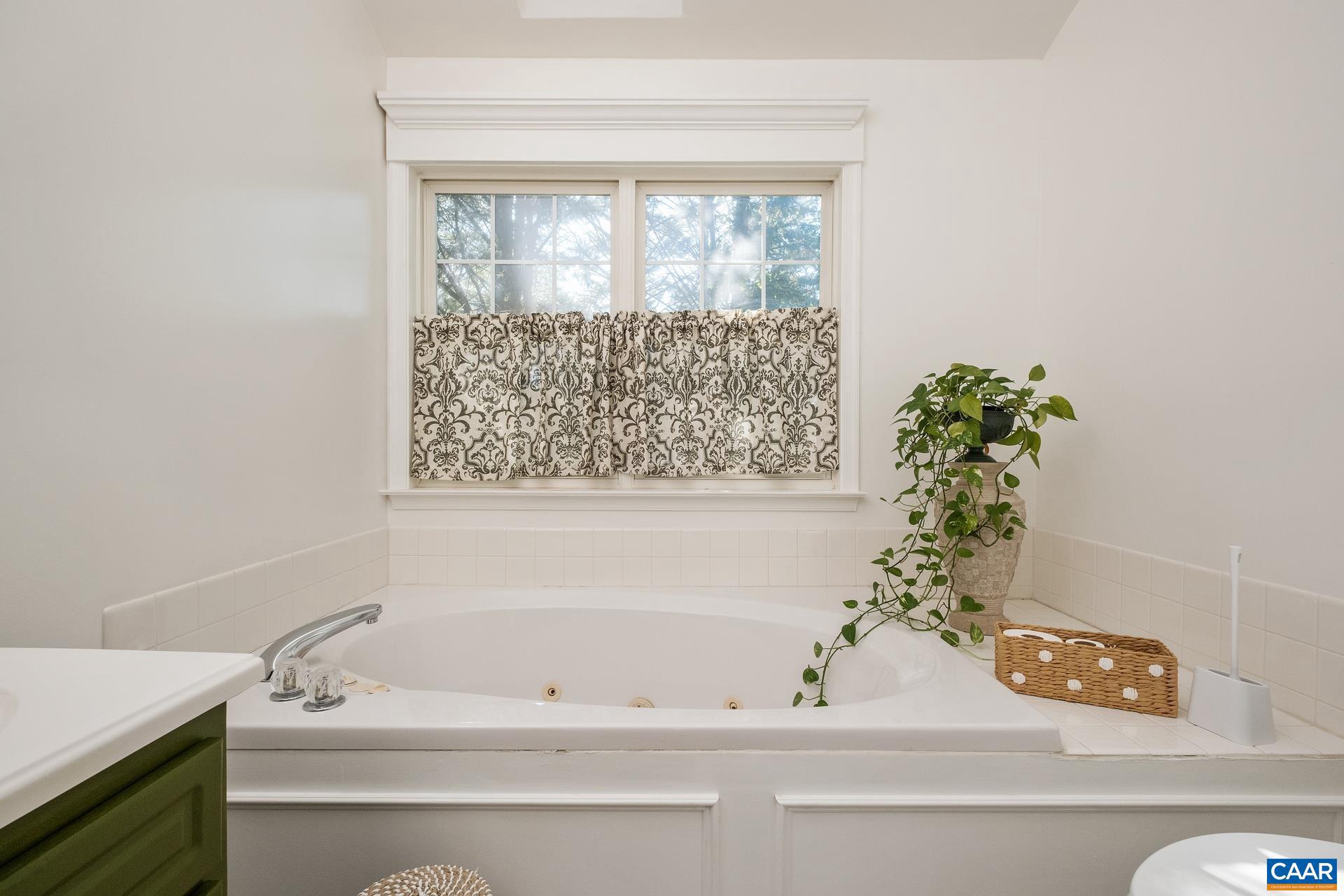 FOREST LAKES SOUTH - Residential