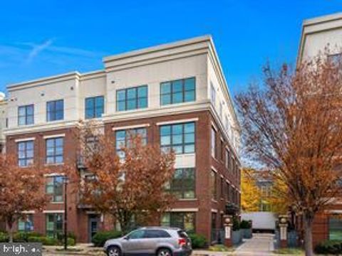 815 N PATRICK STREET 202 ALEXANDRIA VA 22314