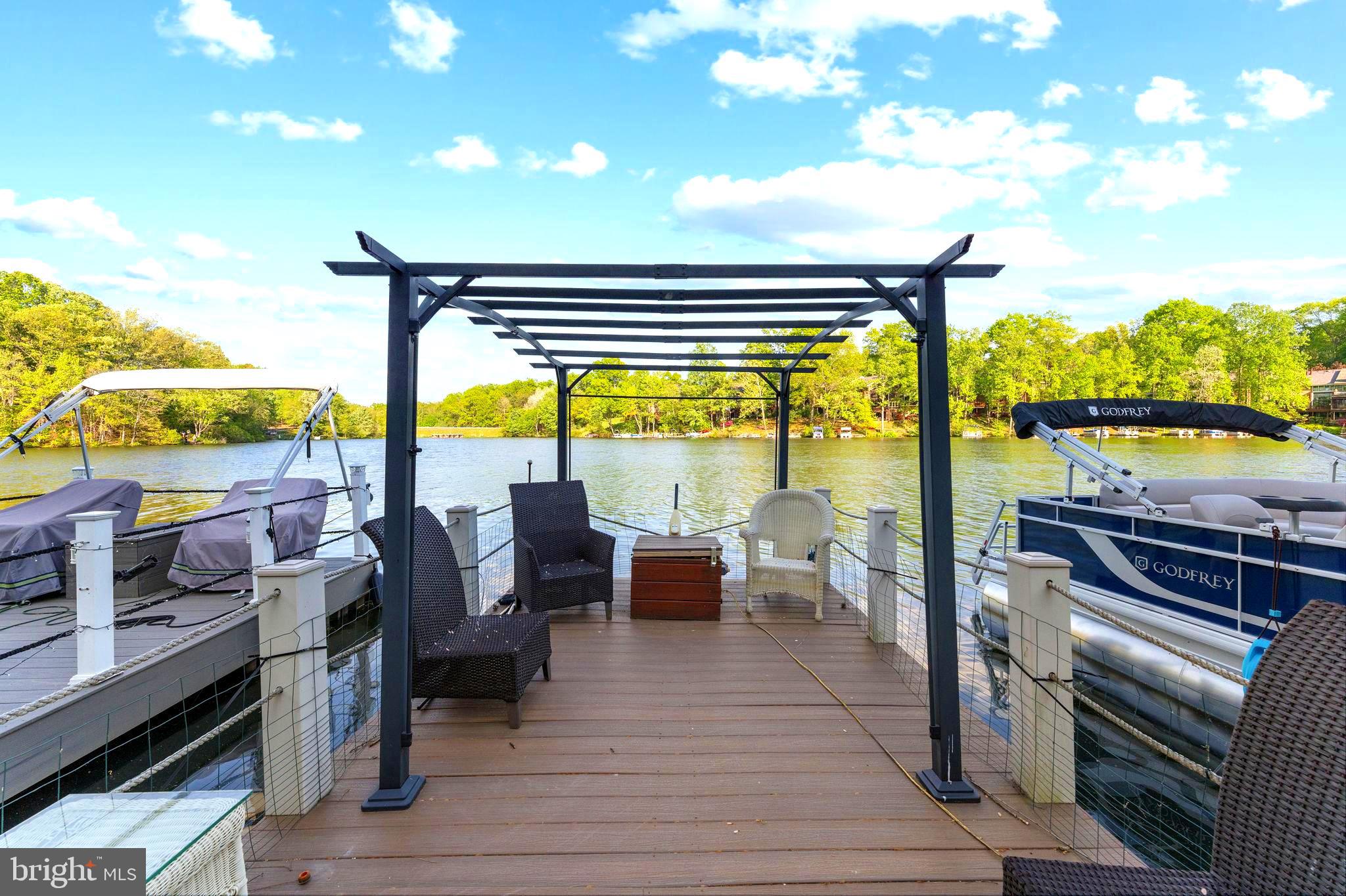 11163 LAKE CHAPEL LANE