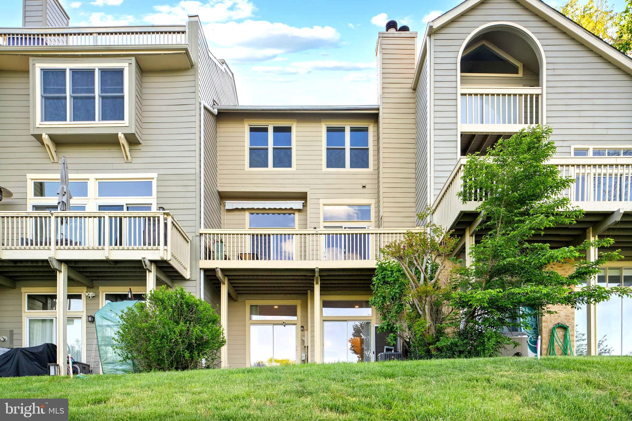MALLARDS LANDING - Residential