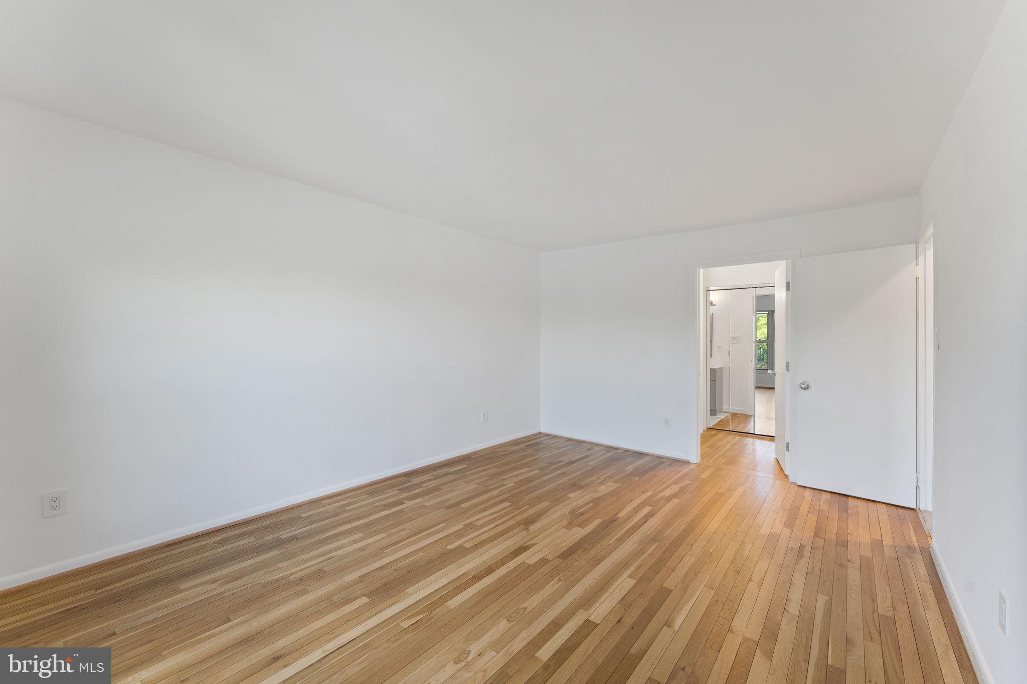 MALLARDS LANDING - Residential