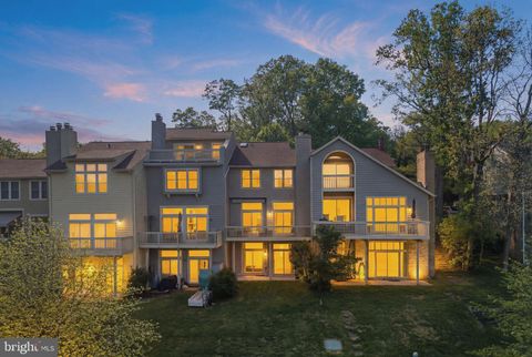 Photo of 11163 Lake Chapel Lane, RESTON, VA 20191 (MLS # VAFX2300170)