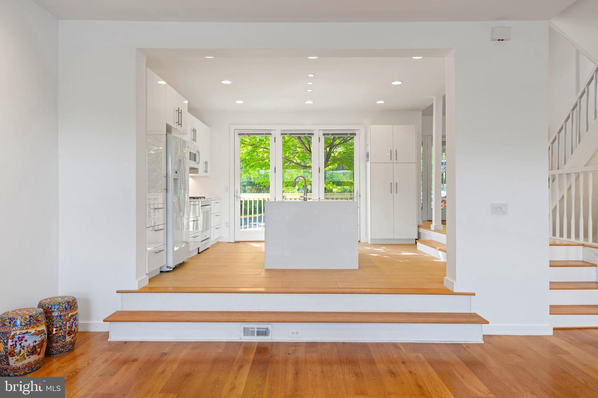 MALLARDS LANDING - Residential