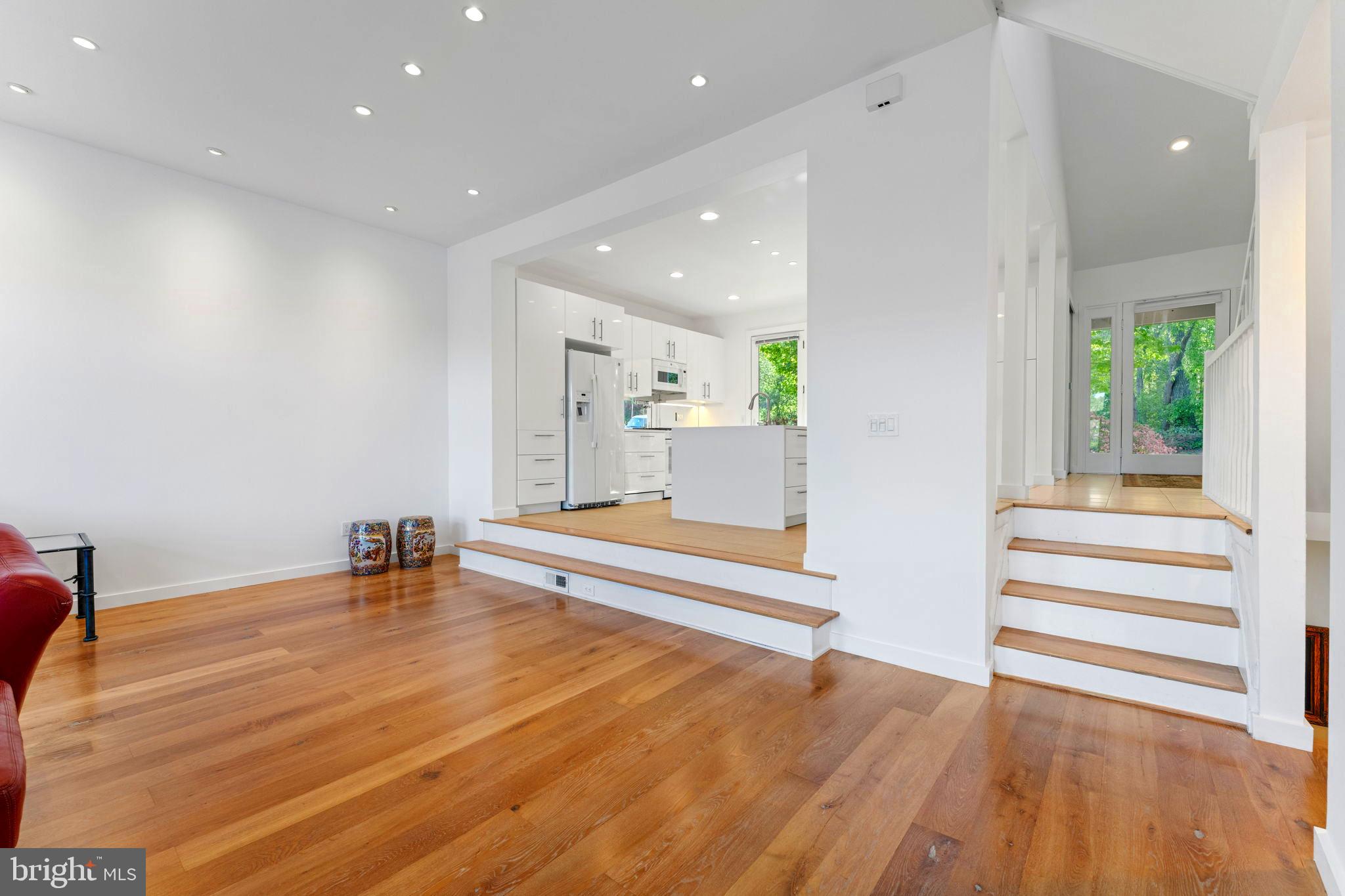 MALLARDS LANDING - Residential