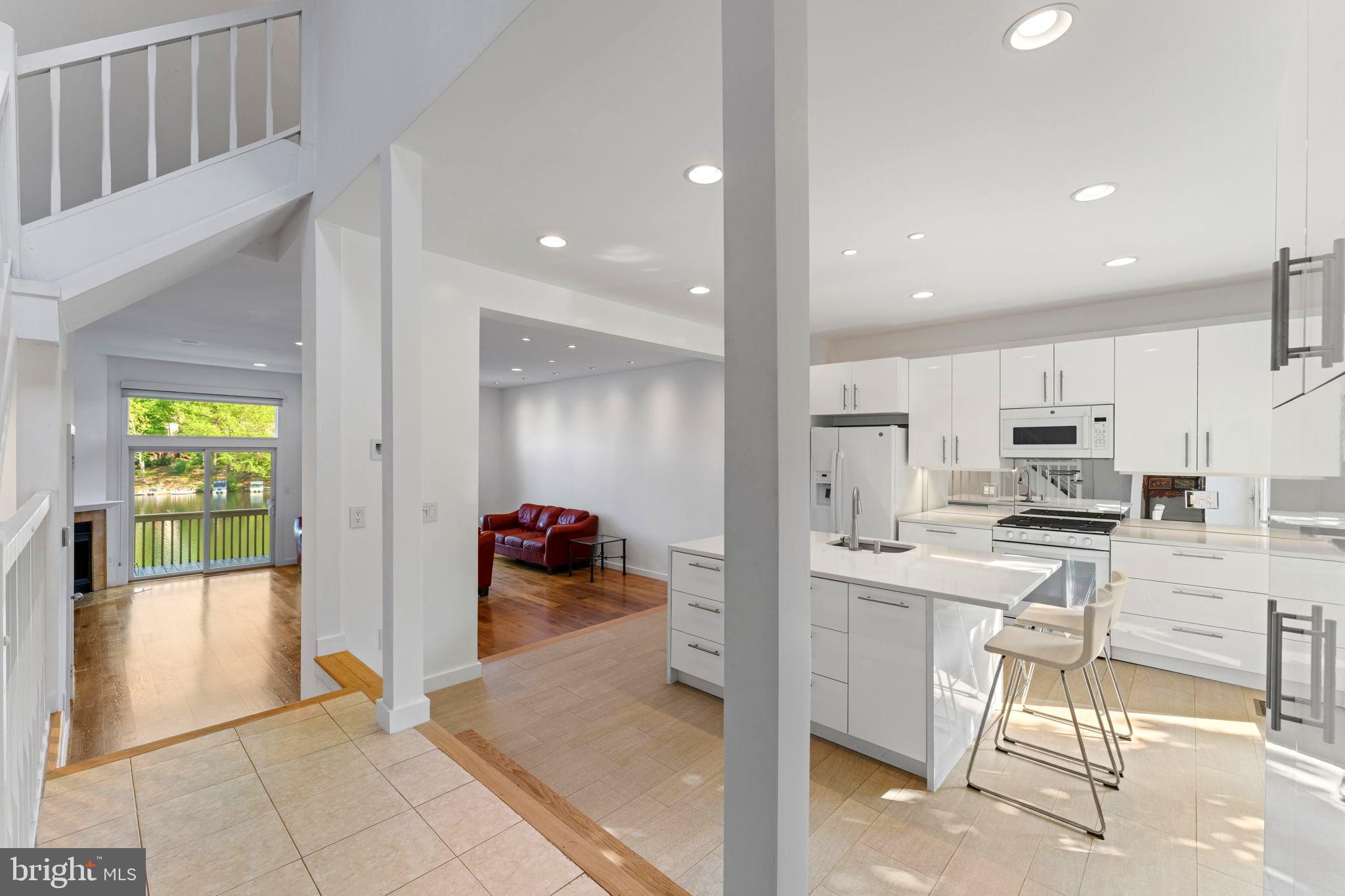 MALLARDS LANDING - Residential