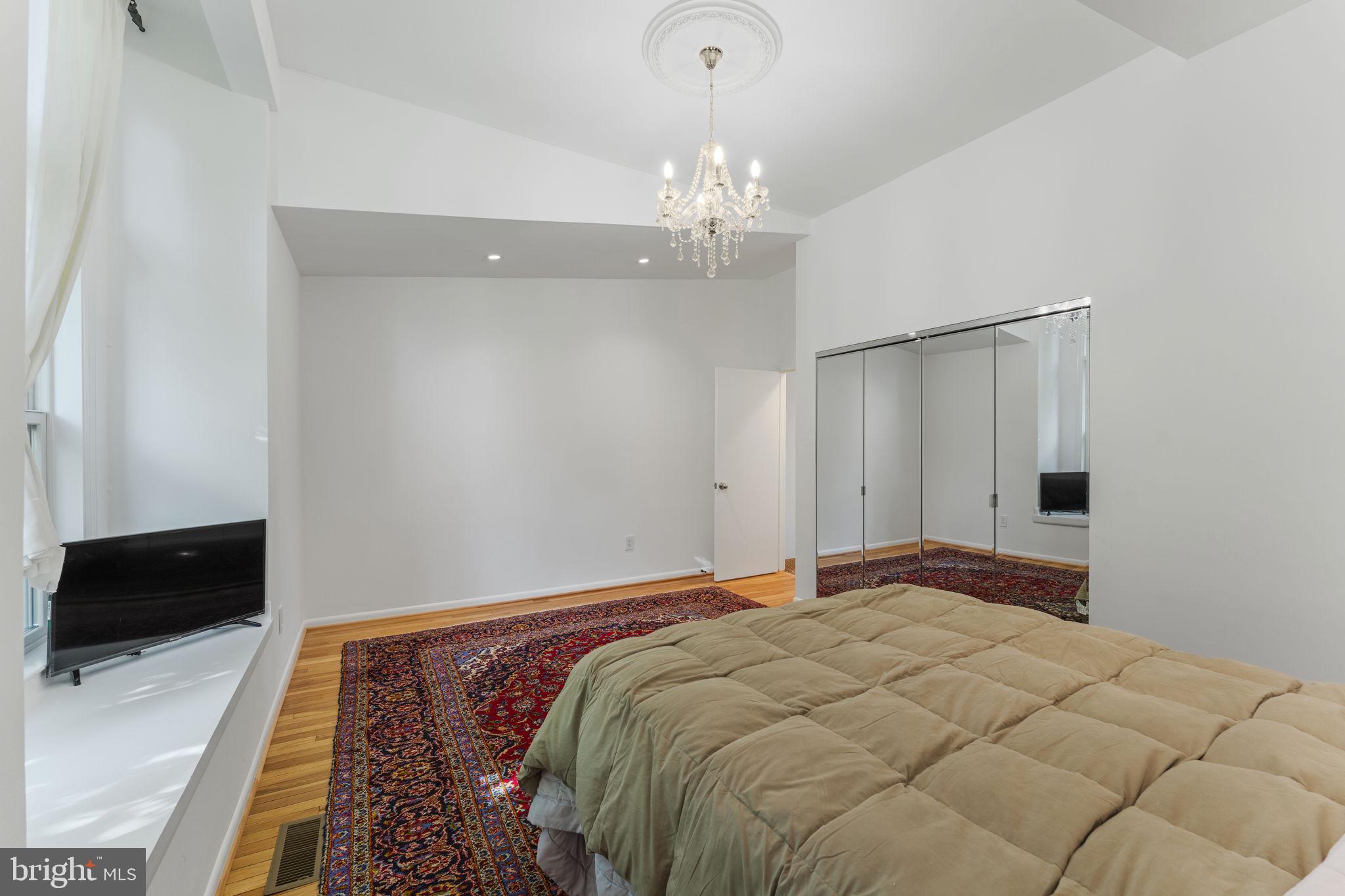 MALLARDS LANDING - Residential