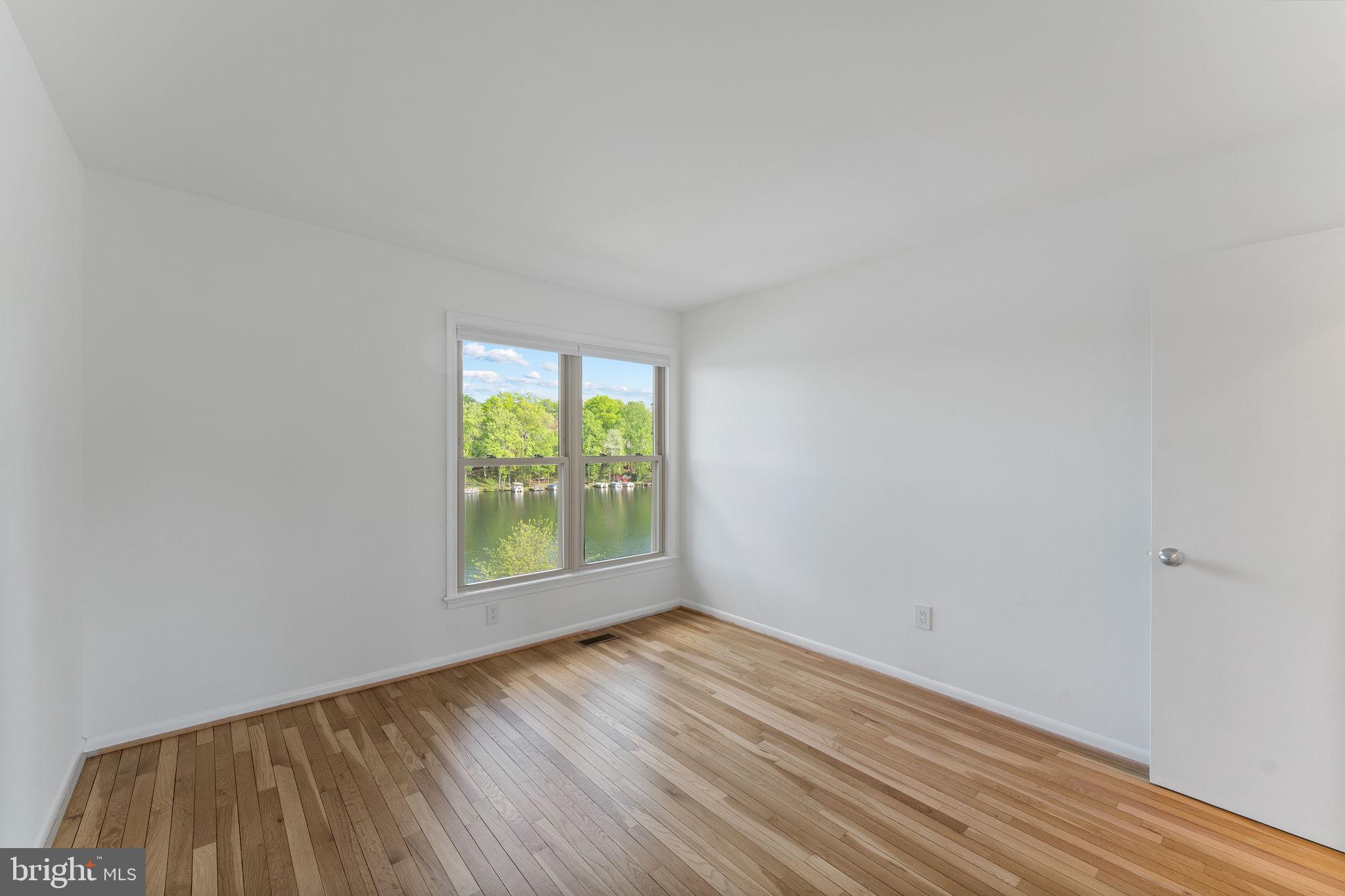 MALLARDS LANDING - Residential