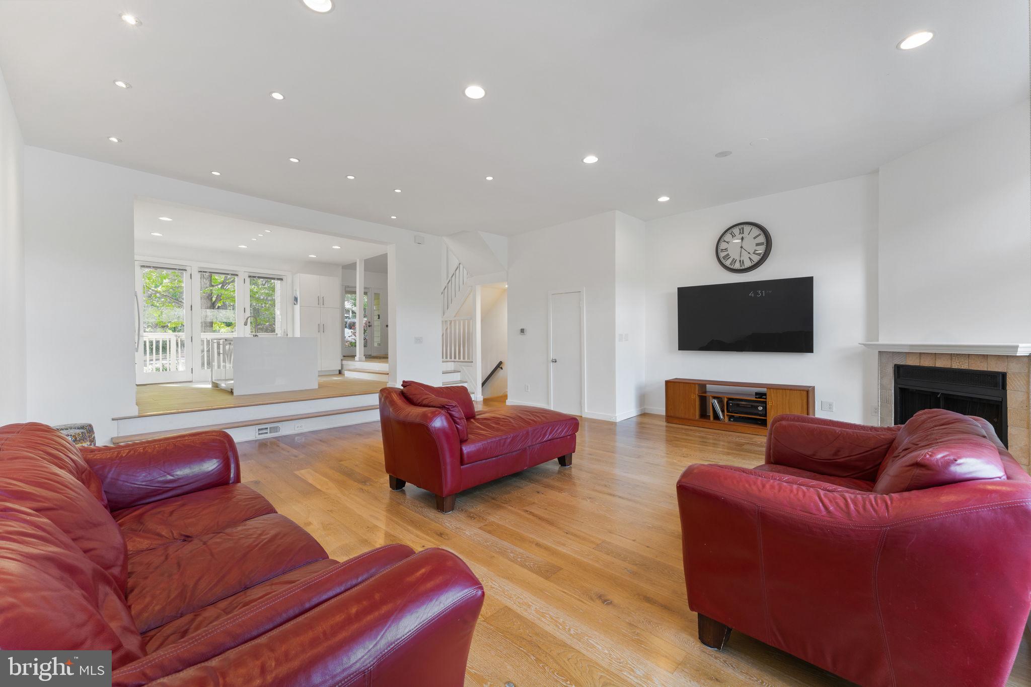 MALLARDS LANDING - Residential