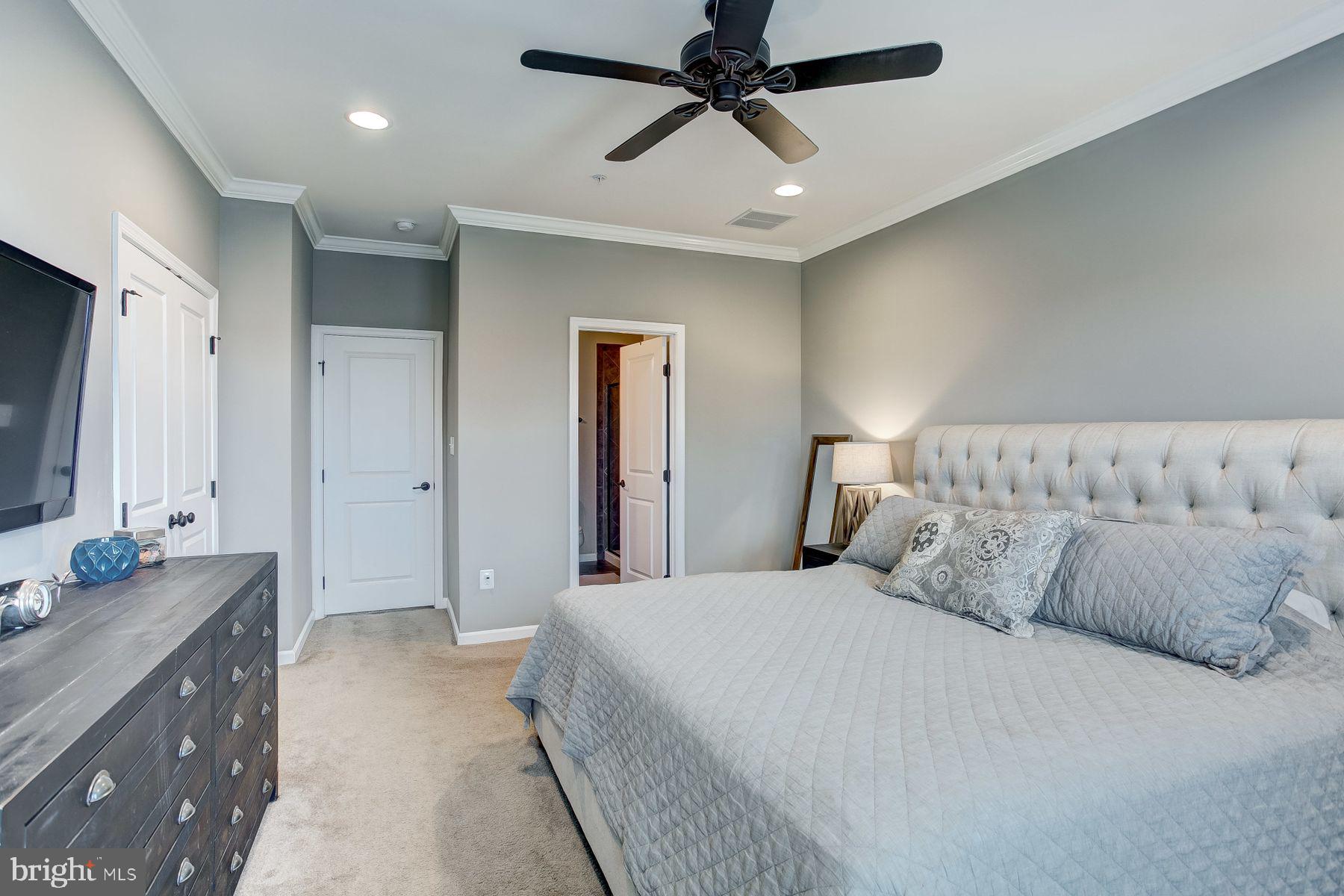 O'DONNELL SQUARE - Residential