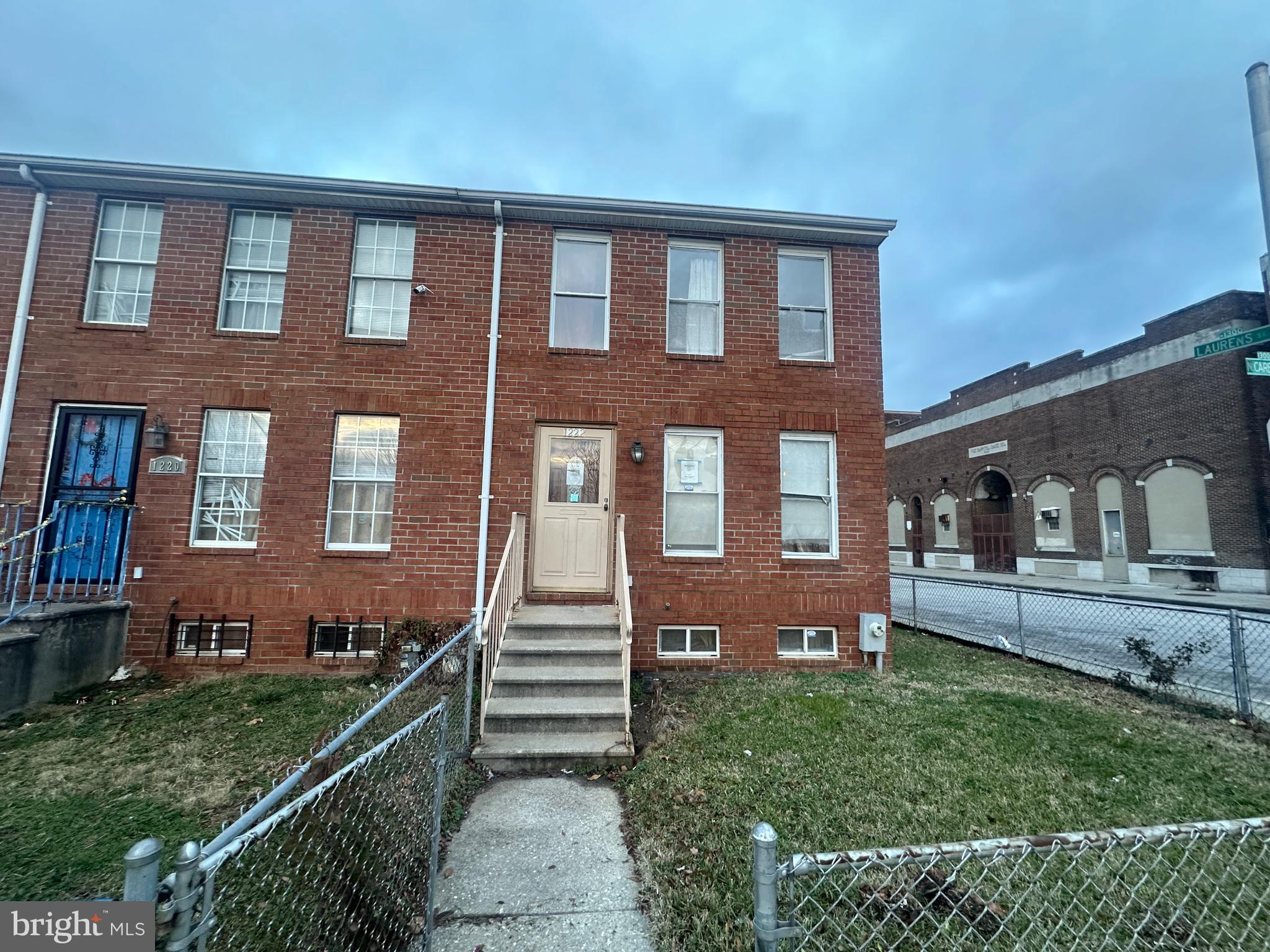 SANDTOWN-WINCHESTER - Residential