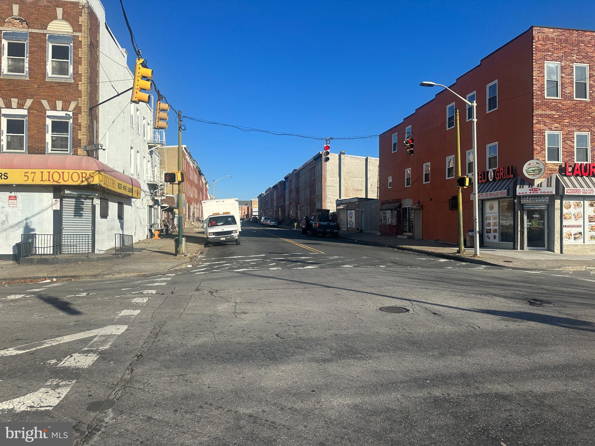 SANDTOWN-WINCHESTER - Residential