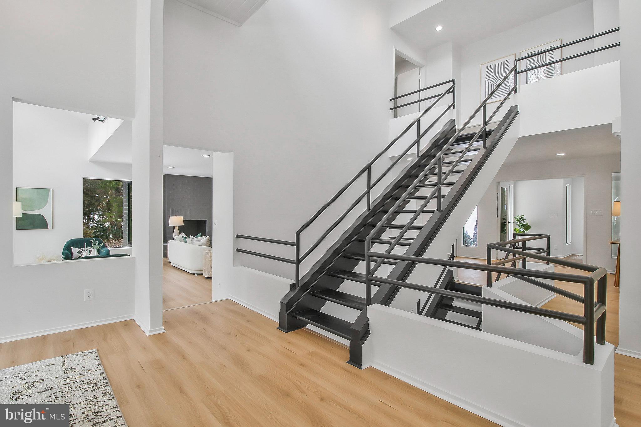 FOX LAKE - Residential