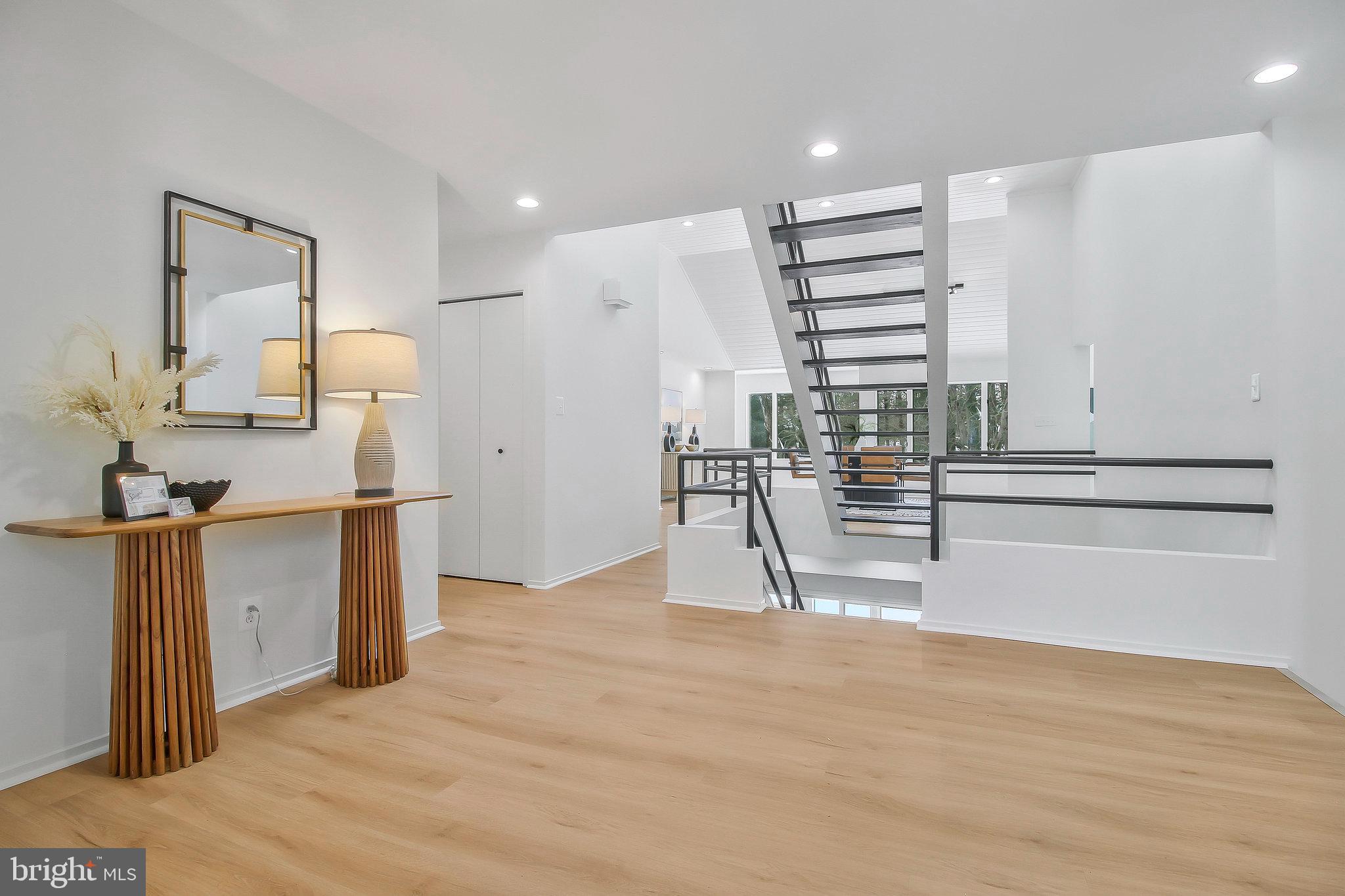 FOX LAKE - Residential