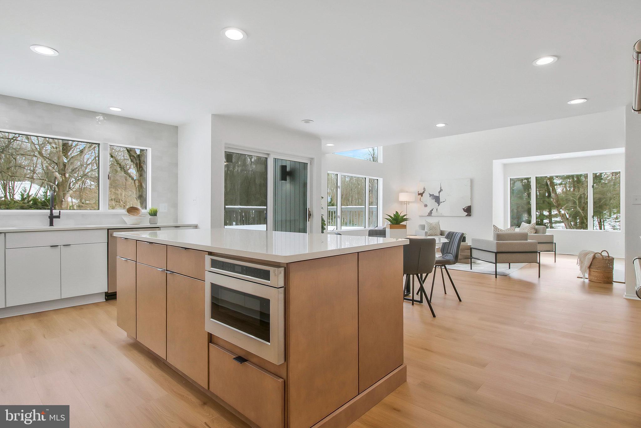 FOX LAKE - Residential