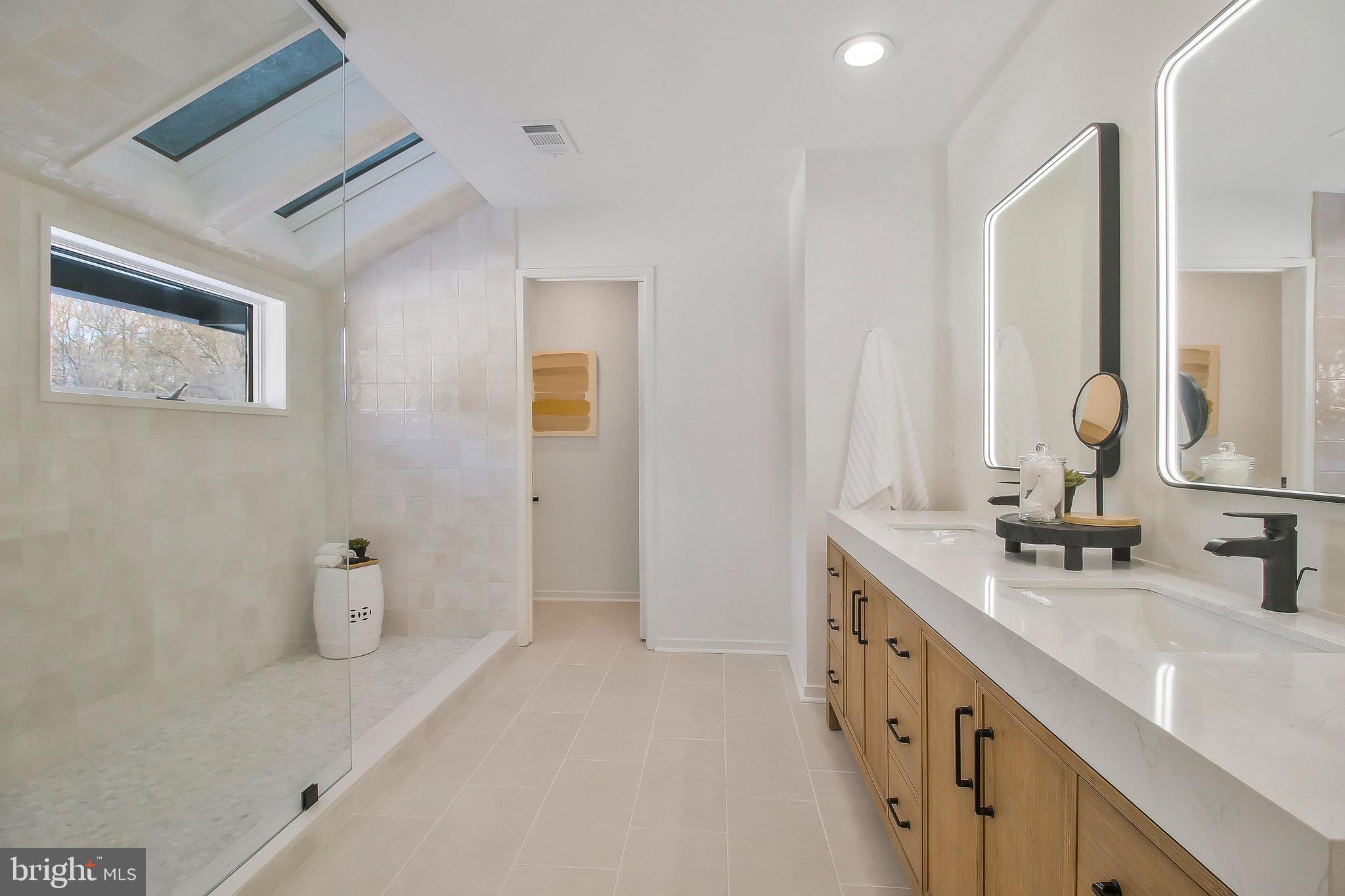 FOX LAKE - Residential