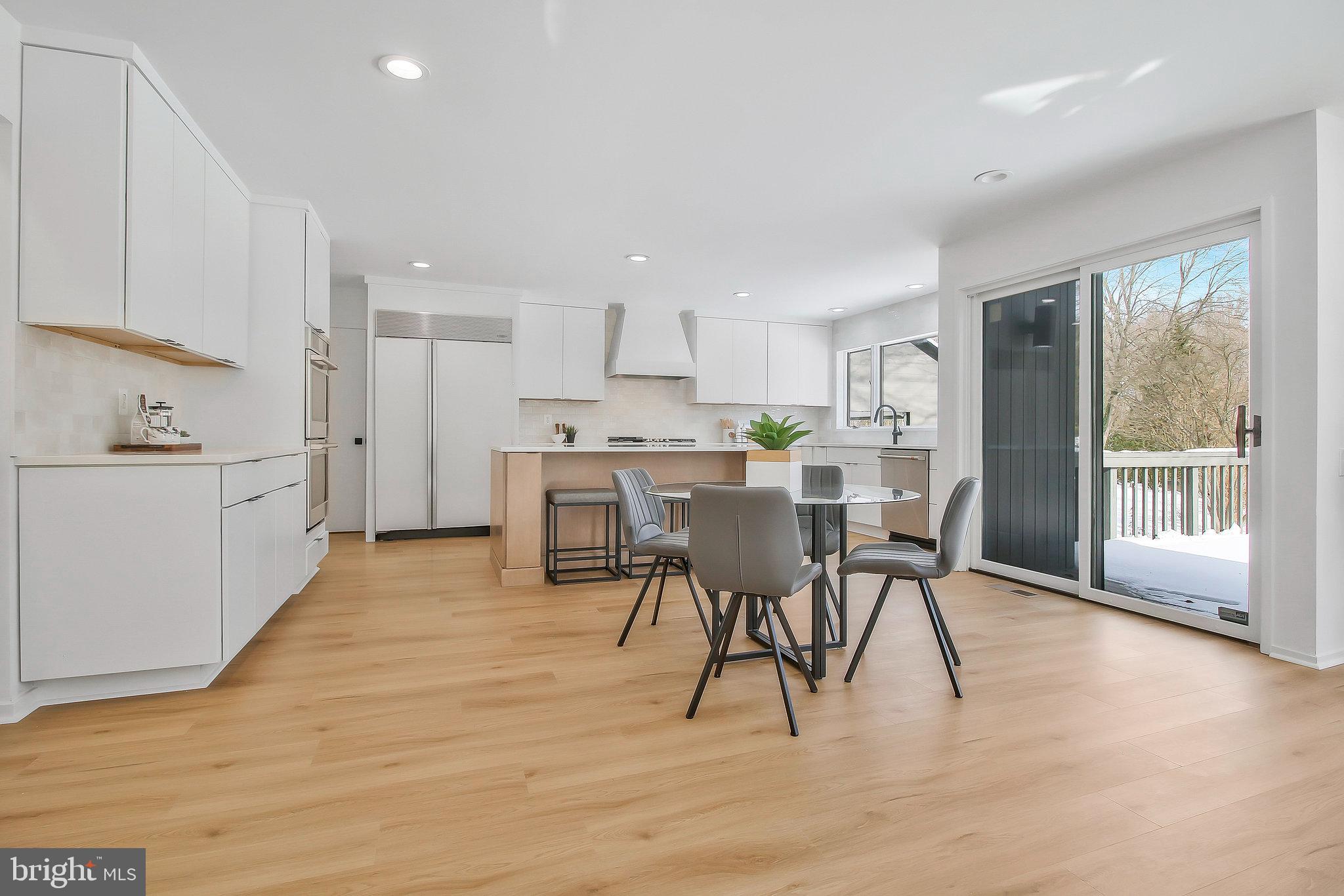 FOX LAKE - Residential