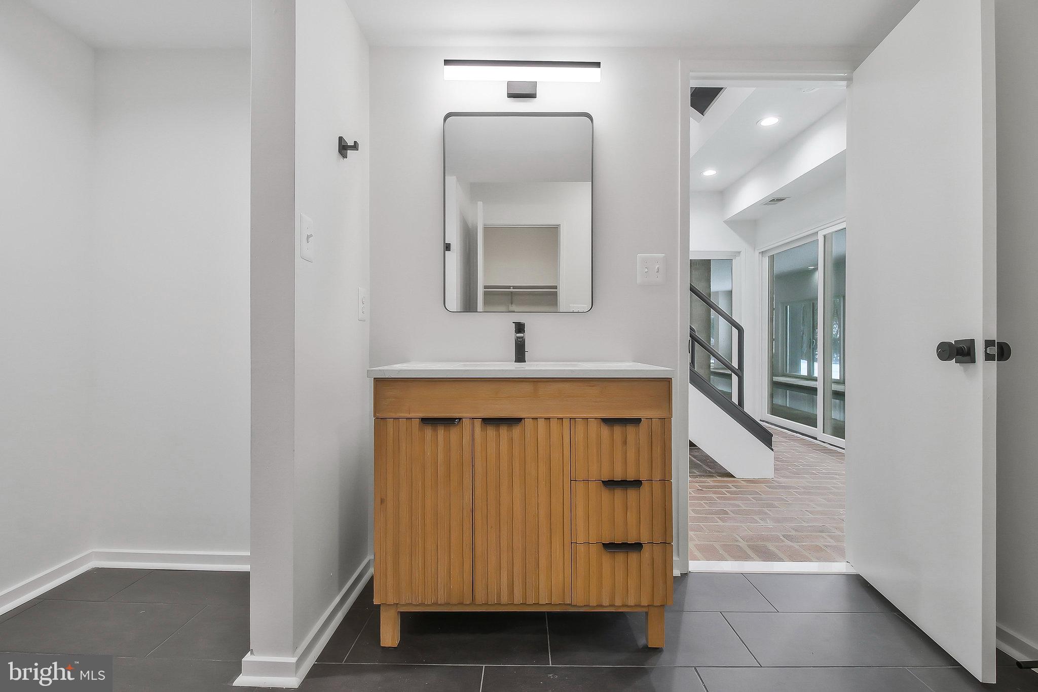 FOX LAKE - Residential