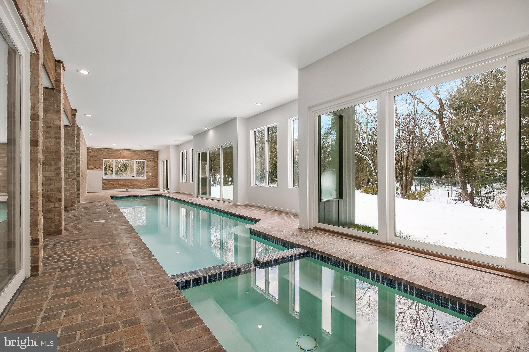 FOX LAKE - Residential