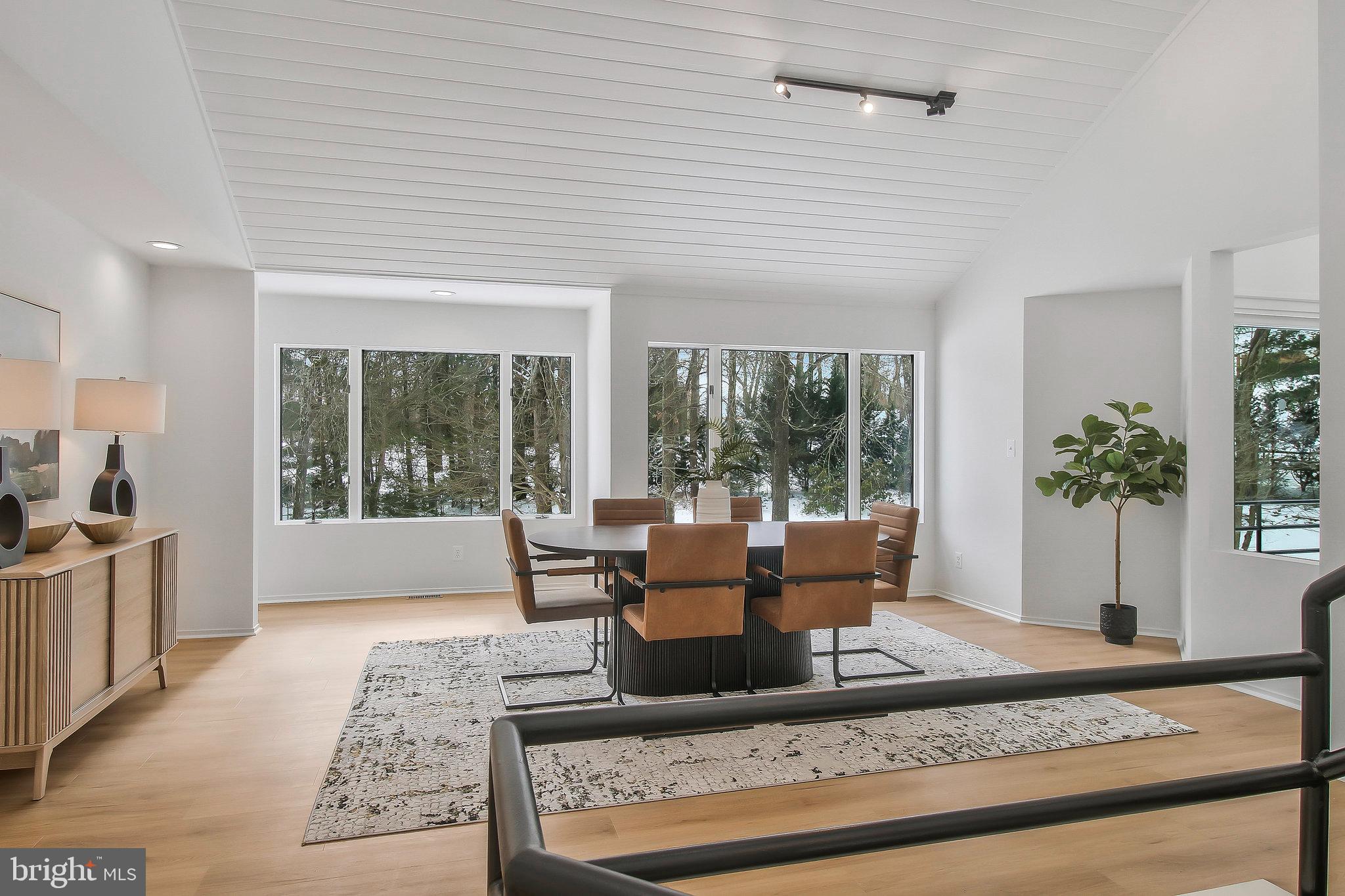 FOX LAKE - Residential