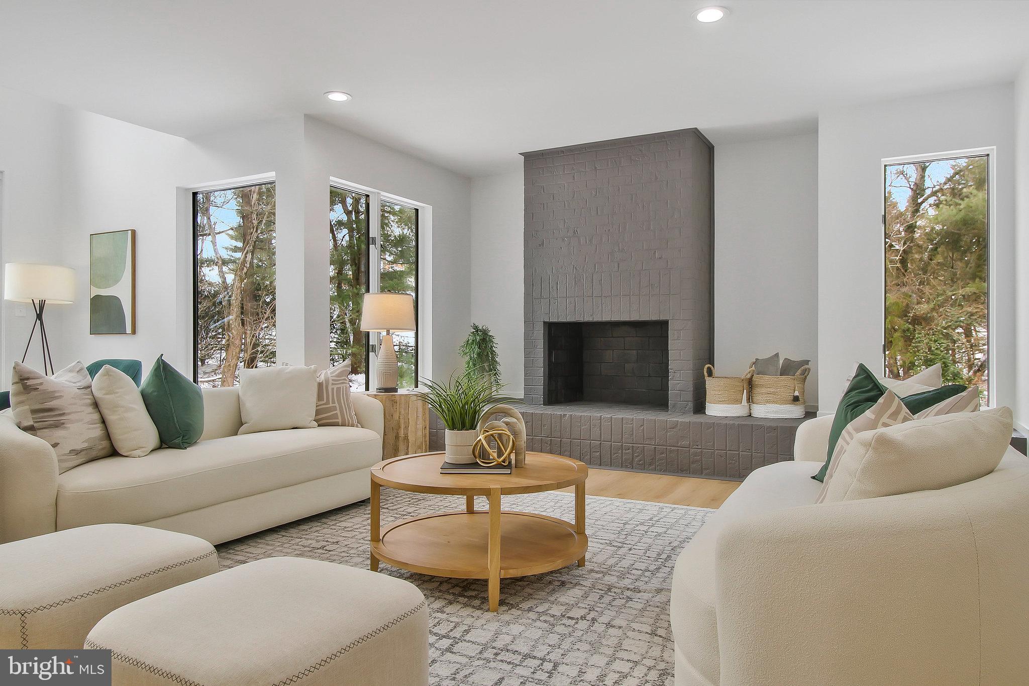 FOX LAKE - Residential