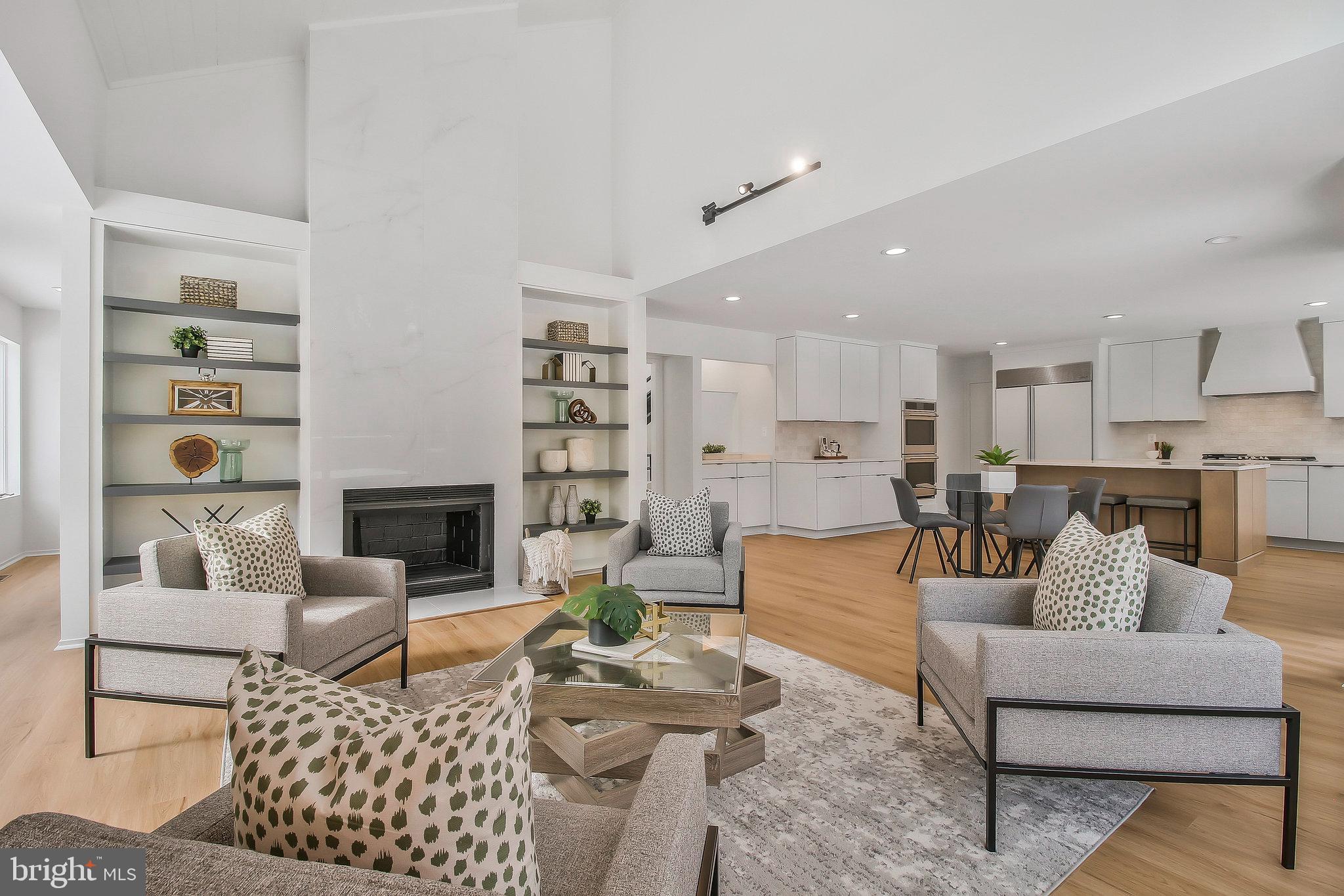 FOX LAKE - Residential